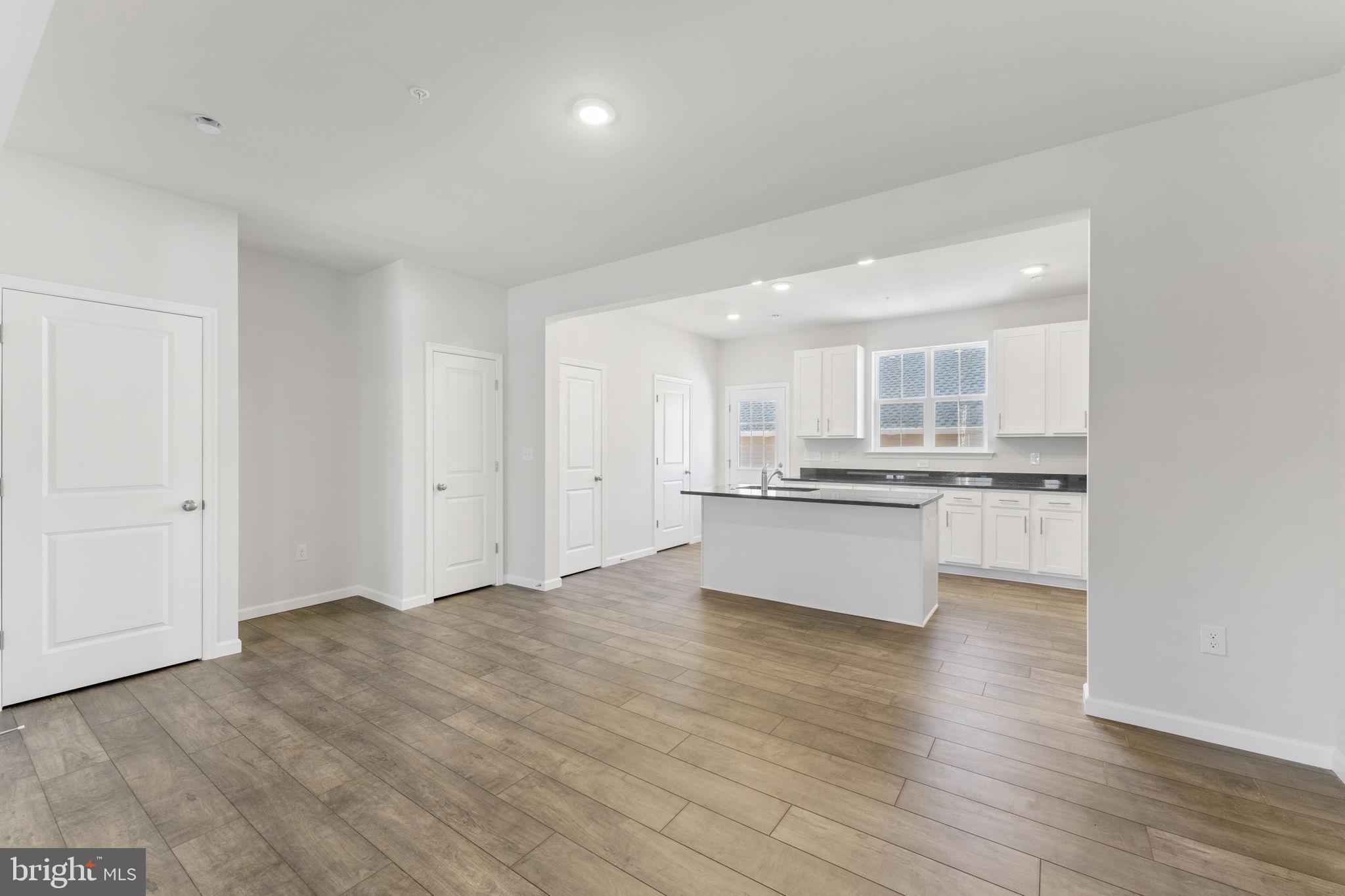 PERRY MILL - Residential