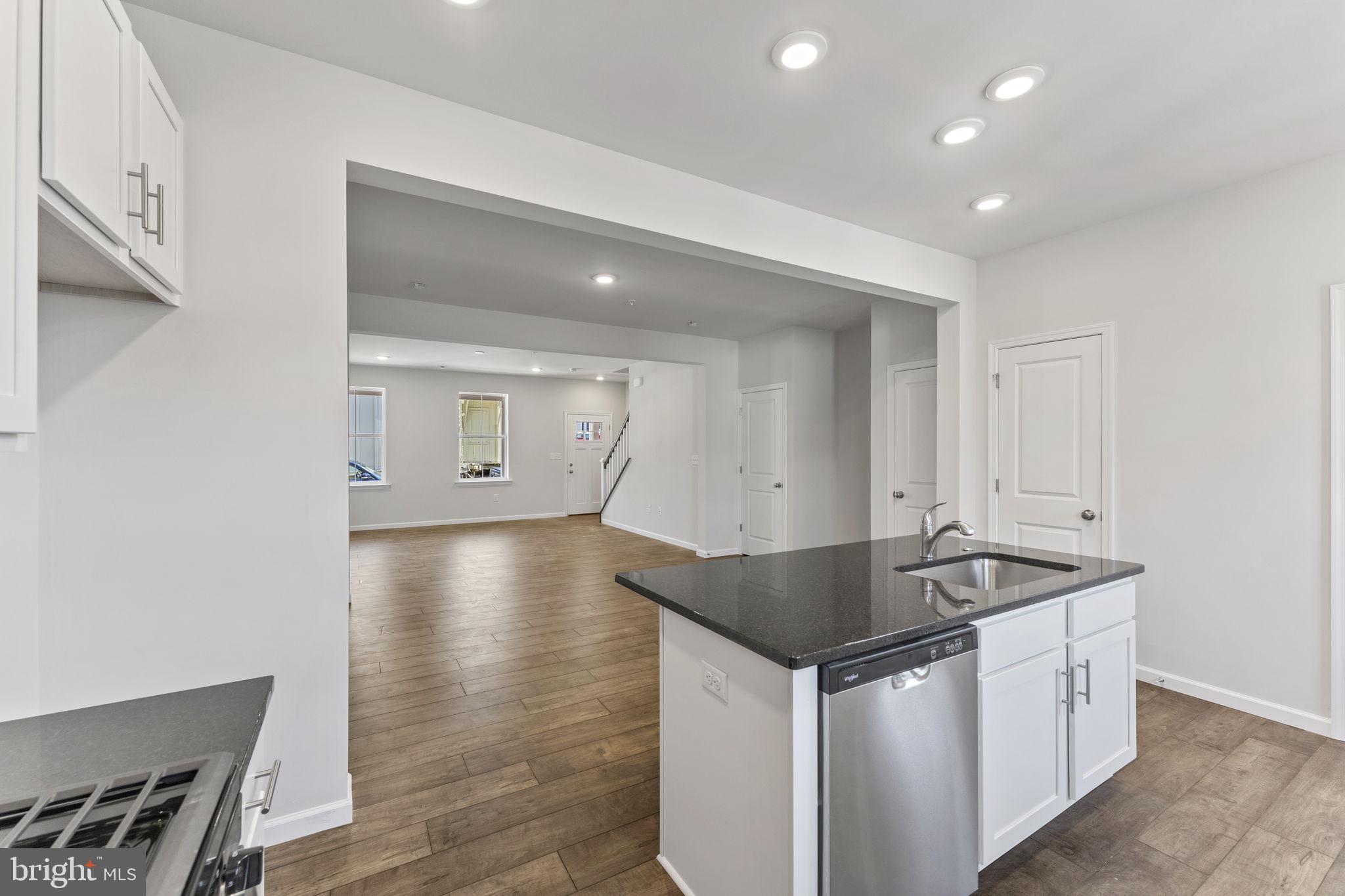 PERRY MILL - Residential