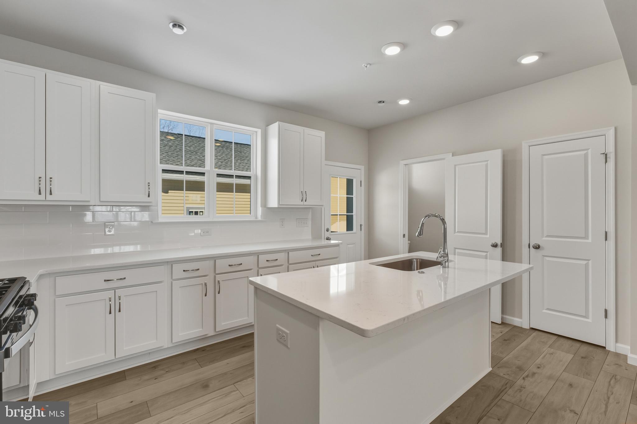 PERRY MILL - Residential