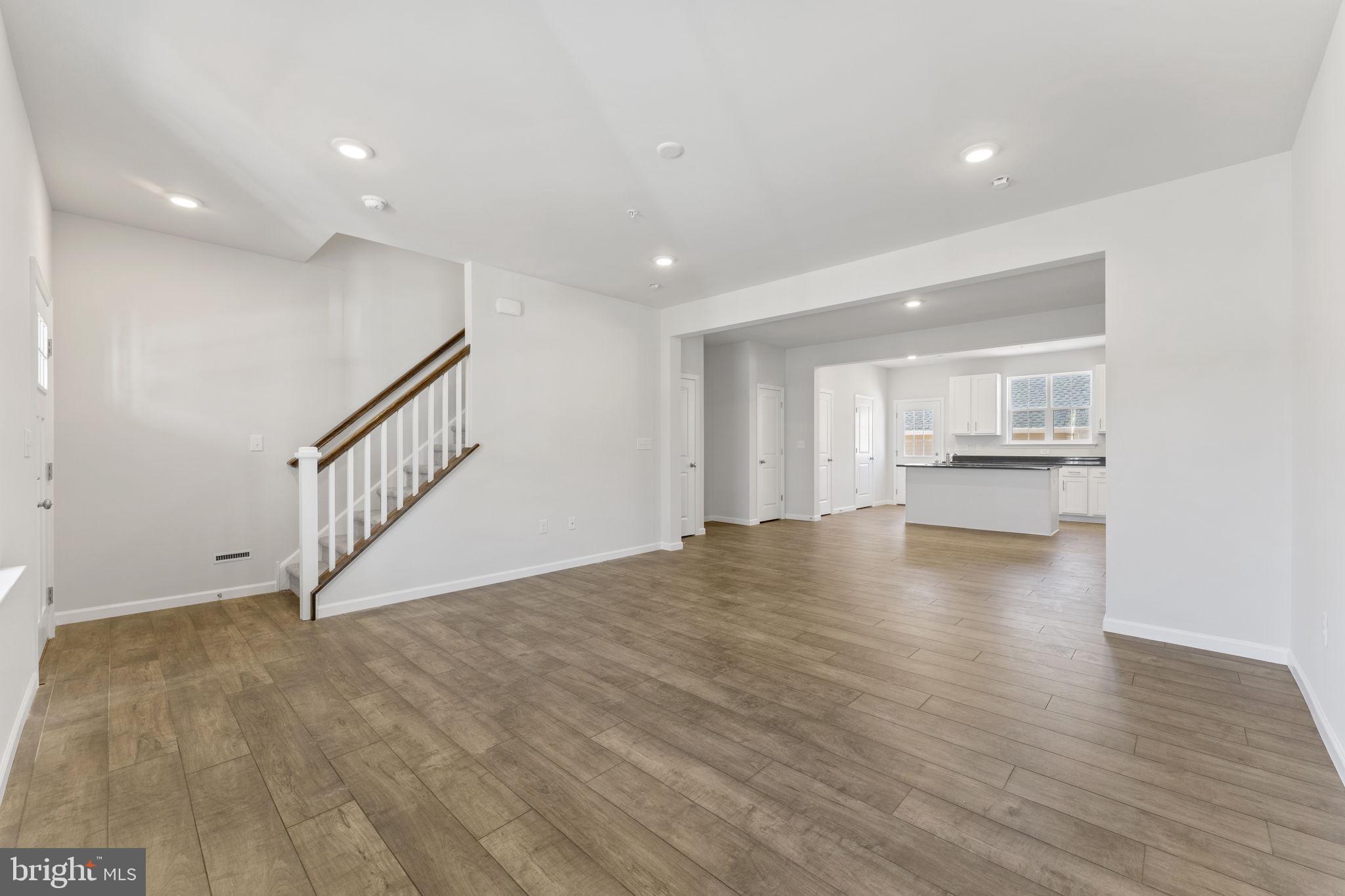 PERRY MILL - Residential