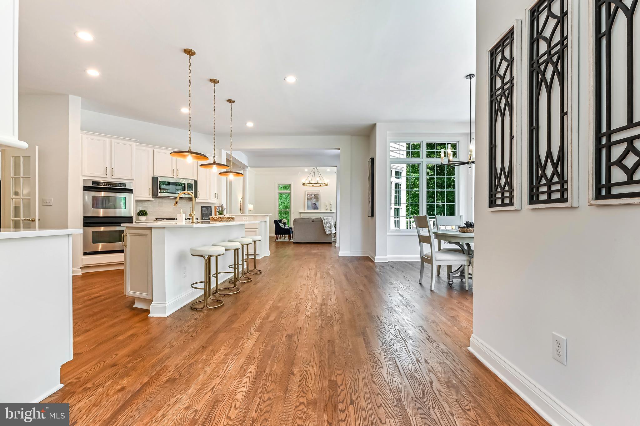 SOUTH RIVER COLONY - Residential