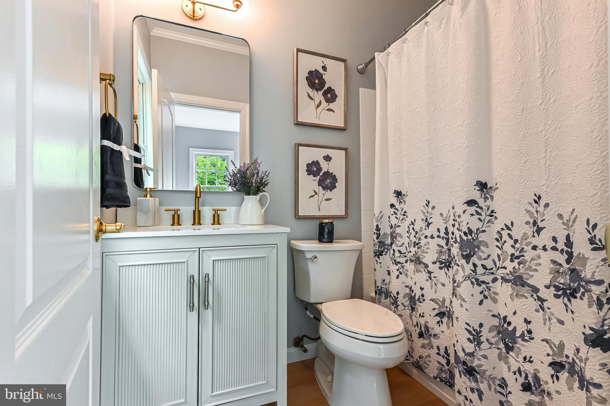 SOUTH RIVER COLONY - Residential