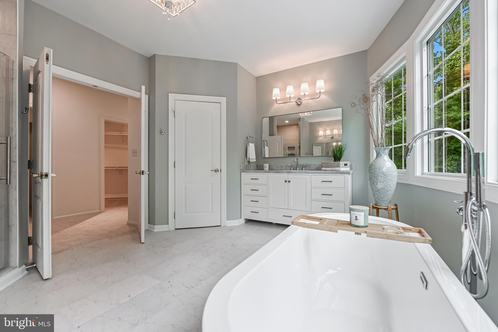 SOUTH RIVER COLONY - Residential