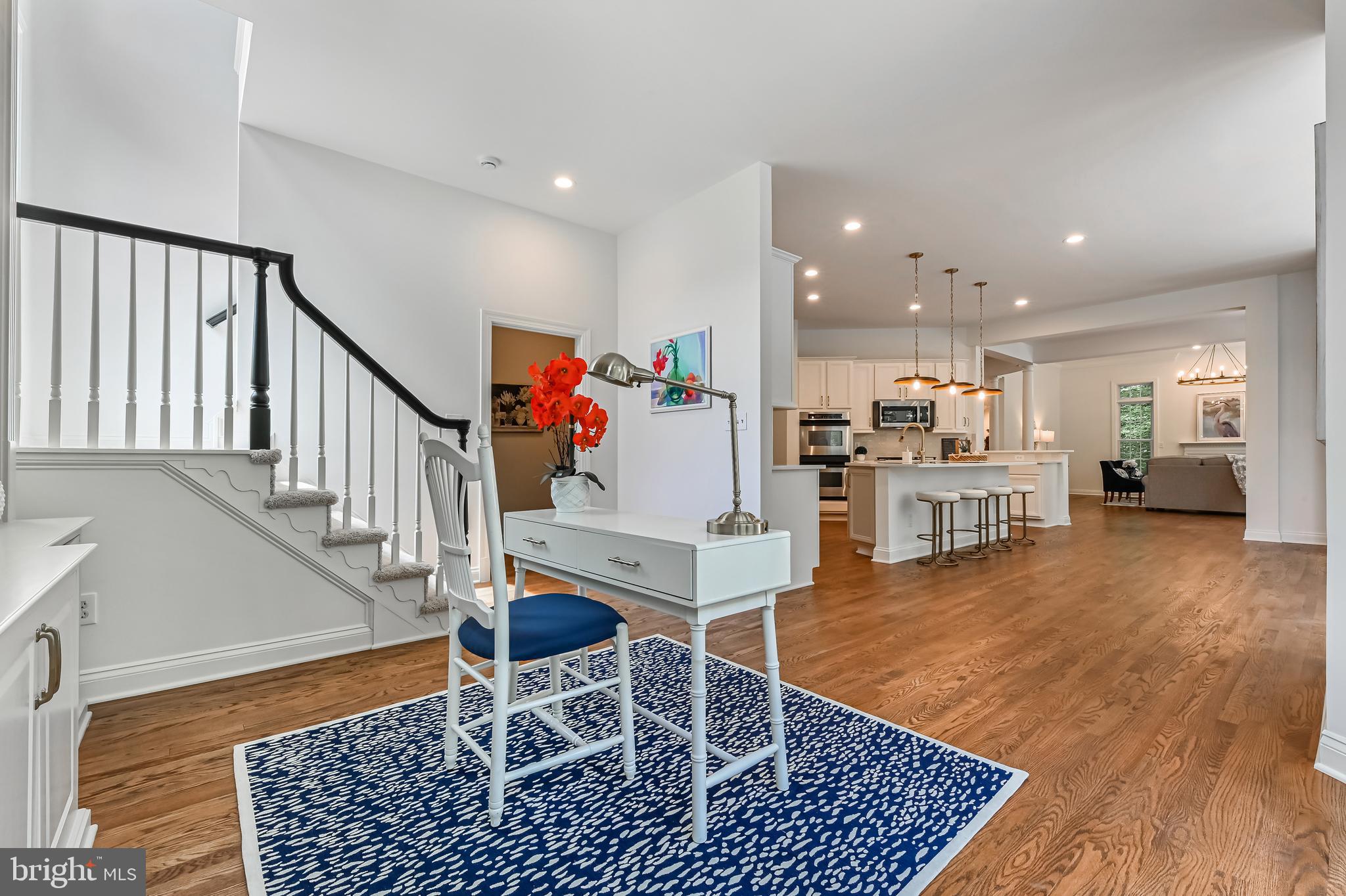 SOUTH RIVER COLONY - Residential