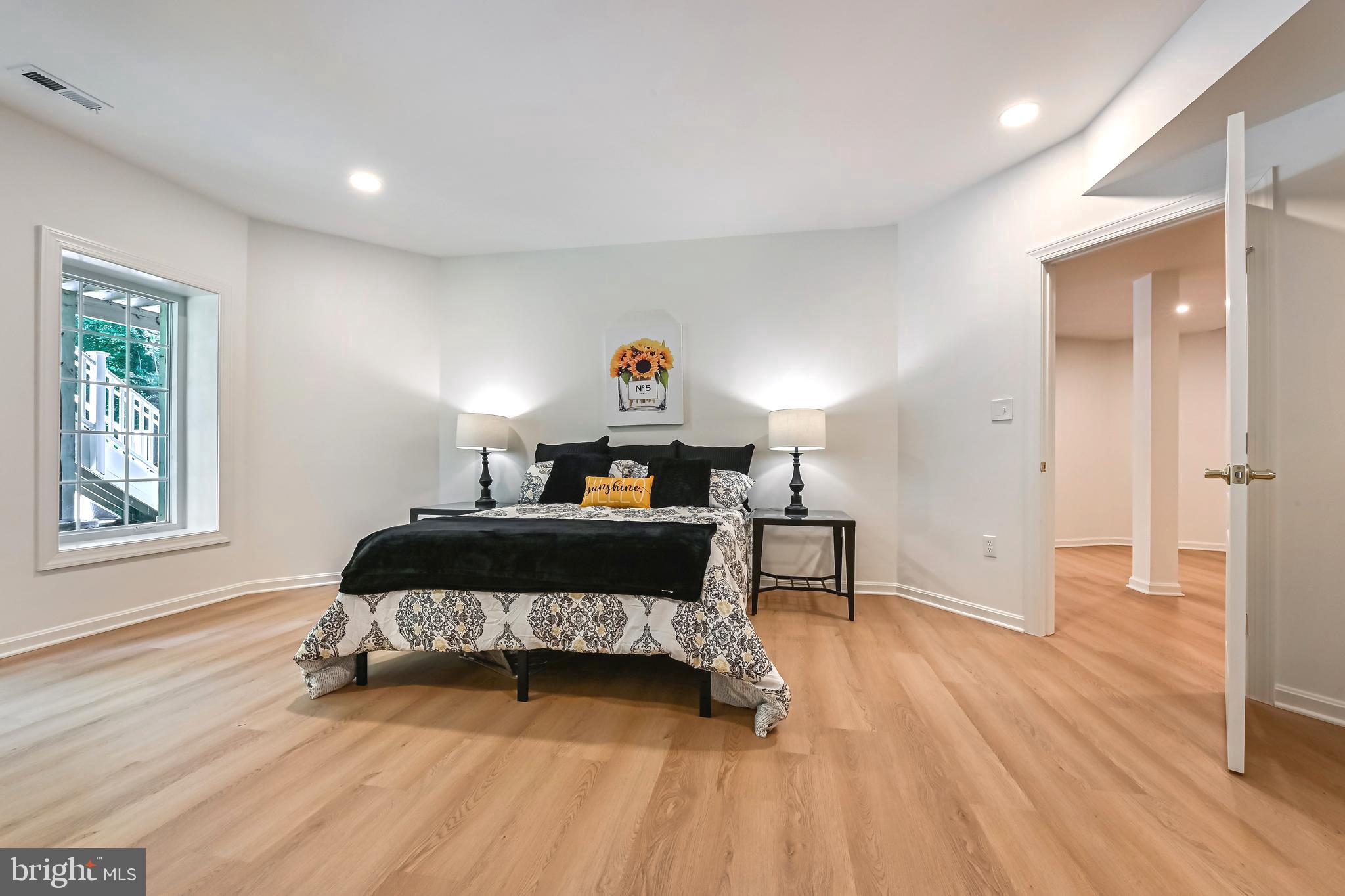 SOUTH RIVER COLONY - Residential