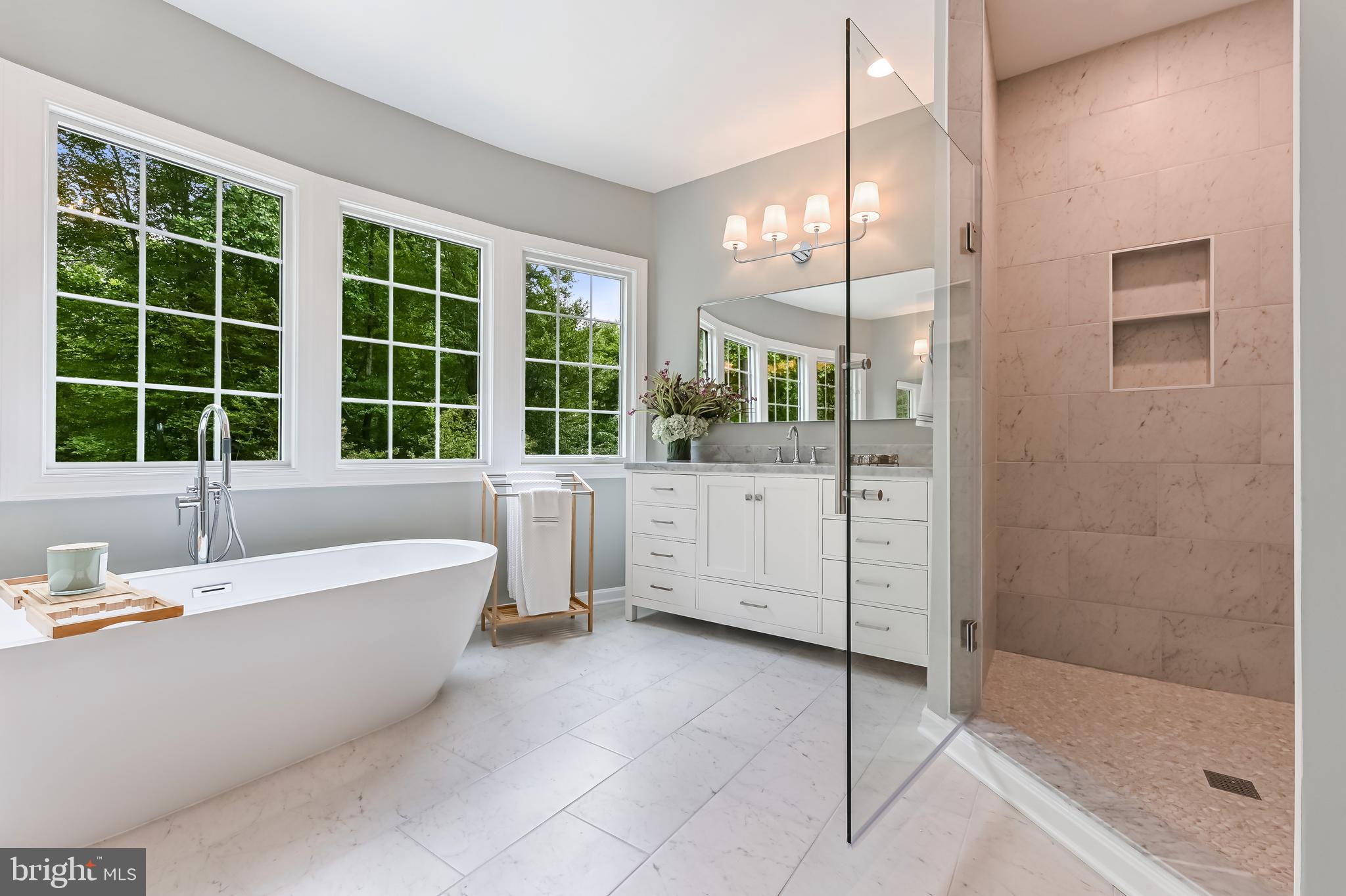 SOUTH RIVER COLONY - Residential