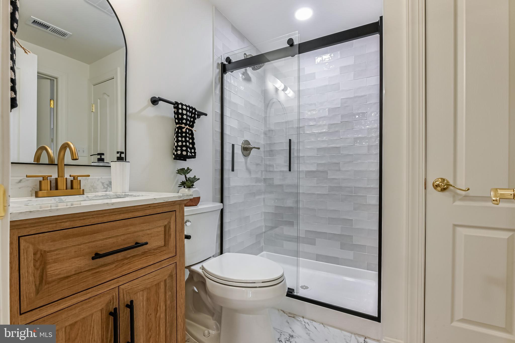 SOUTH RIVER COLONY - Residential