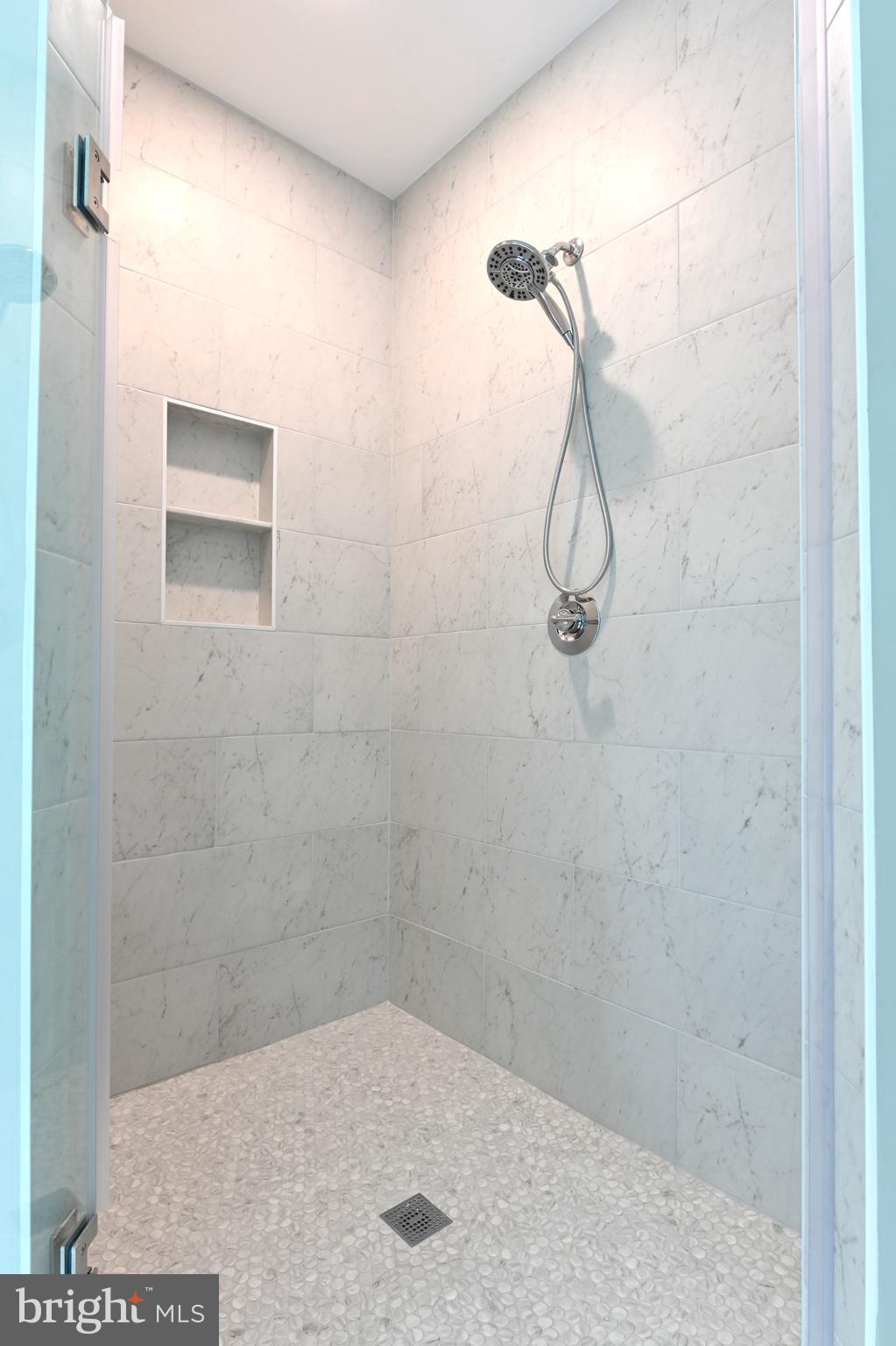 SOUTH RIVER COLONY - Residential