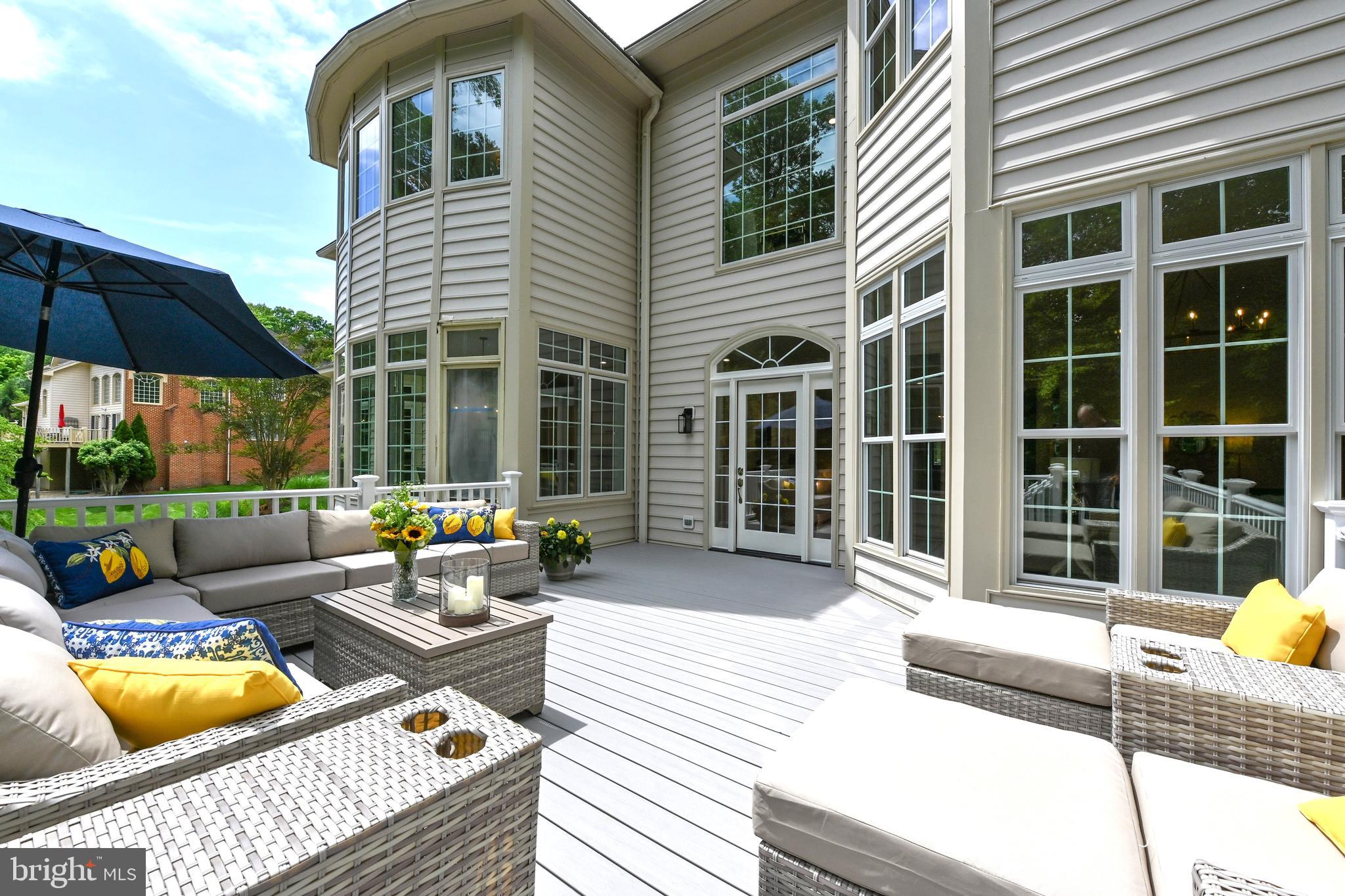 SOUTH RIVER COLONY - Residential