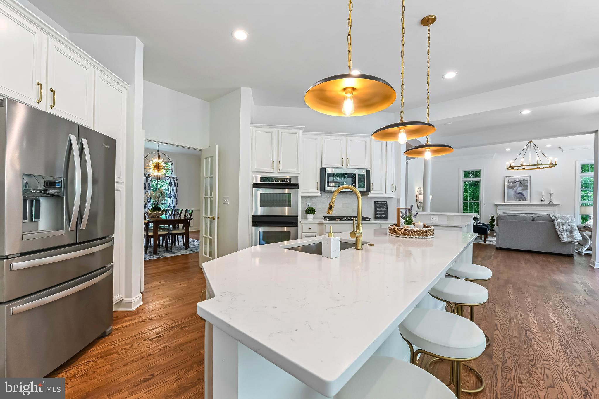 SOUTH RIVER COLONY - Residential