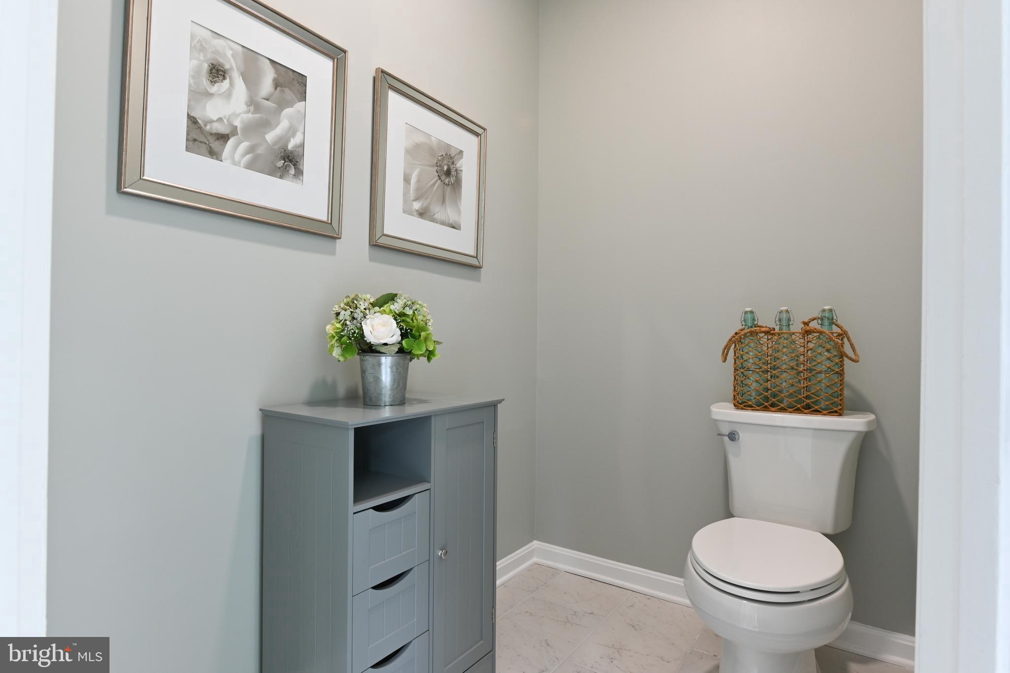 SOUTH RIVER COLONY - Residential