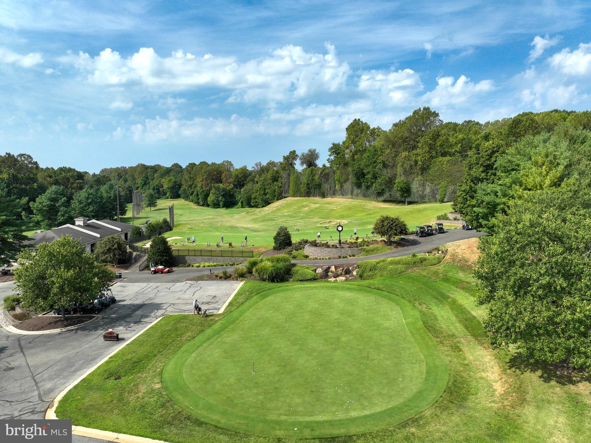 SOUTH RIVER COLONY - Residential