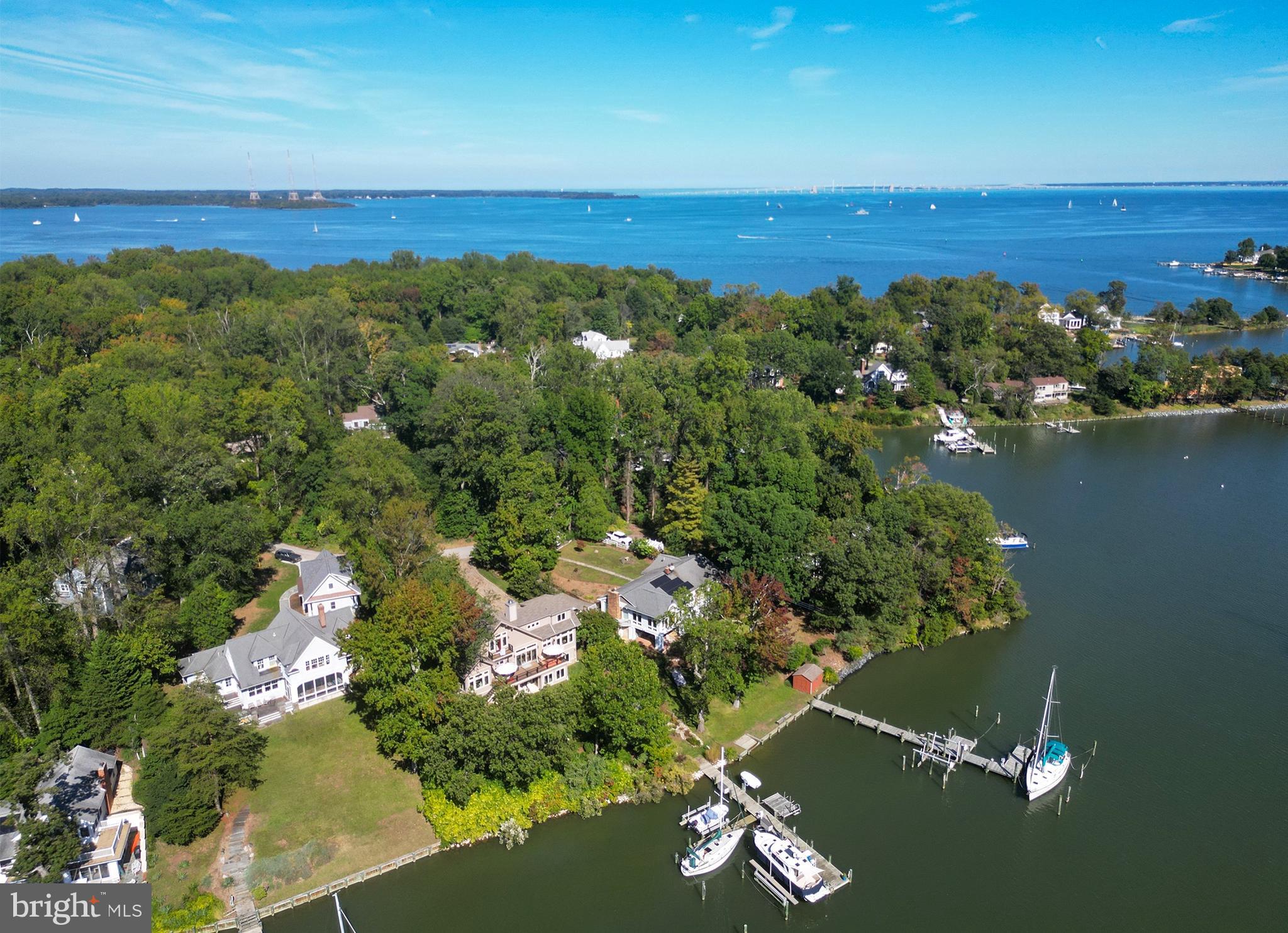 ANNAPOLIS ROADS - Residential