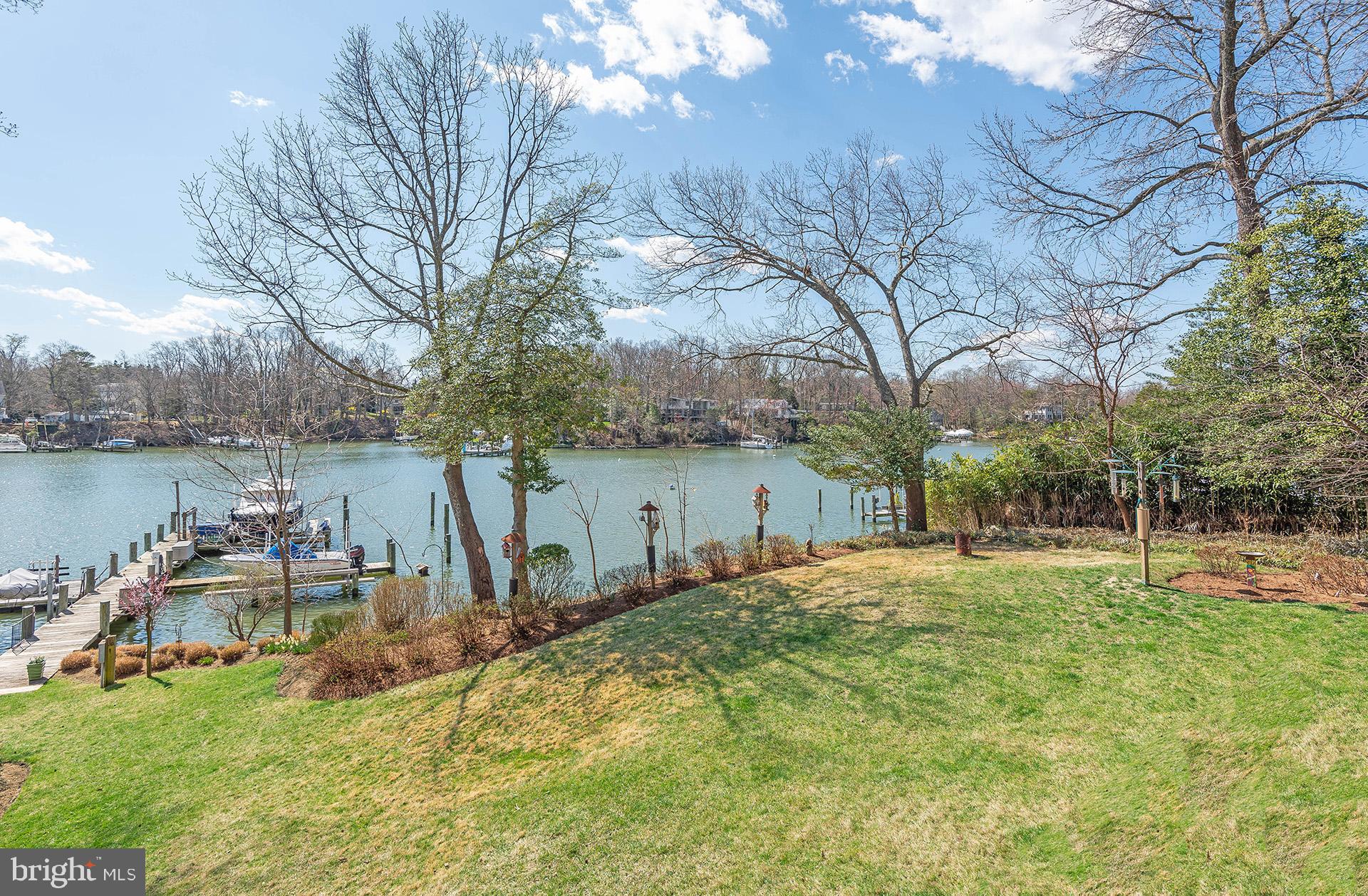 ANNAPOLIS ROADS - Residential