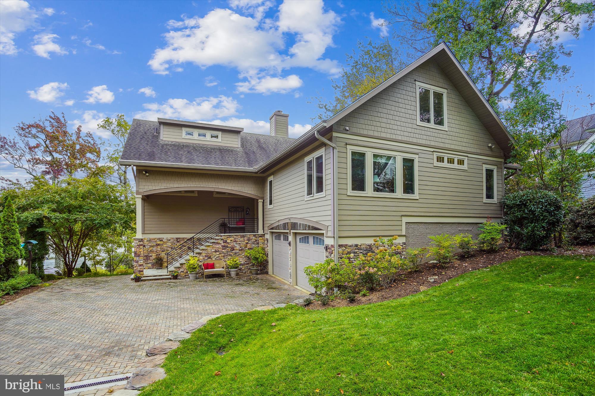 ANNAPOLIS ROADS - Residential