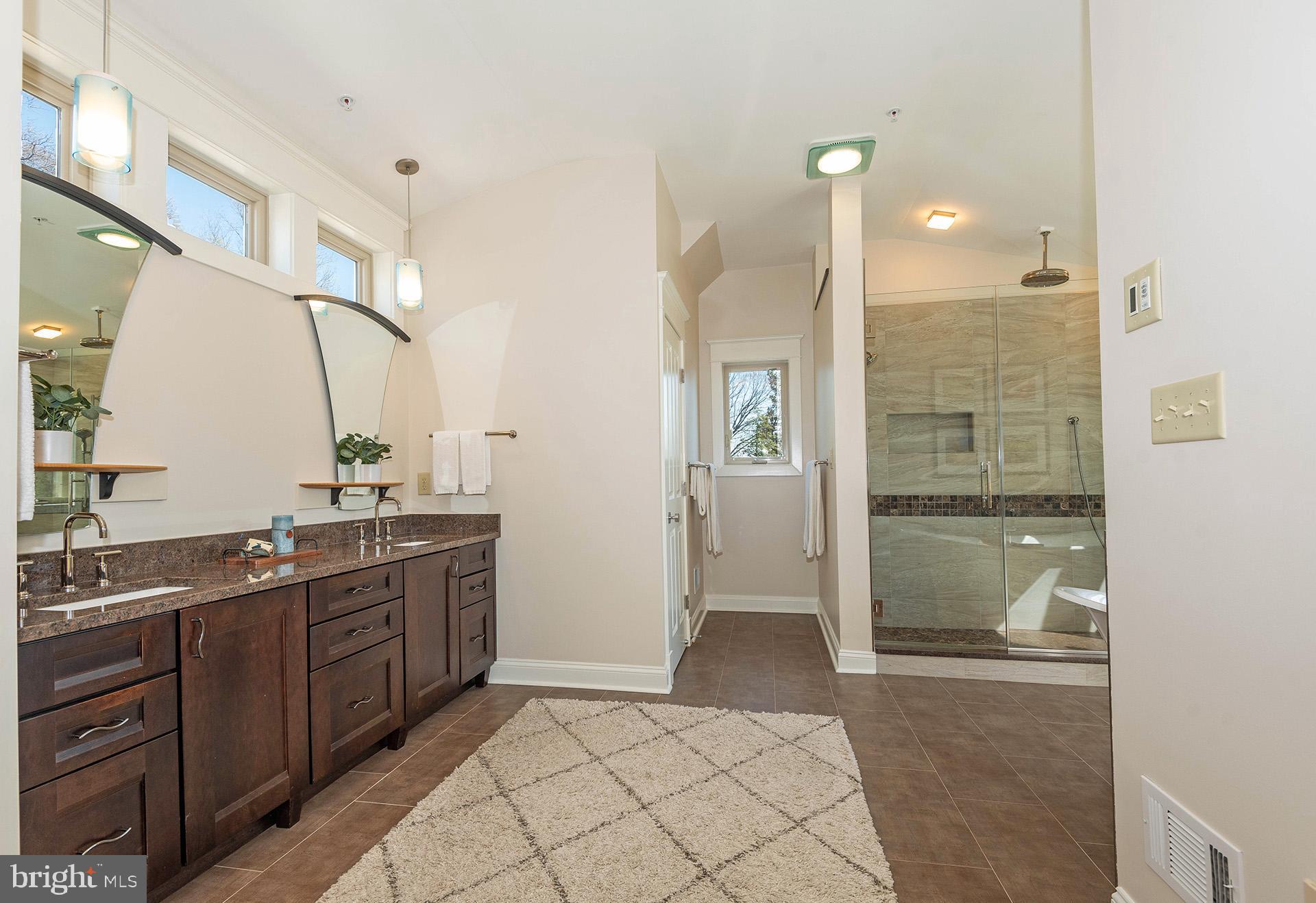 ANNAPOLIS ROADS - Residential