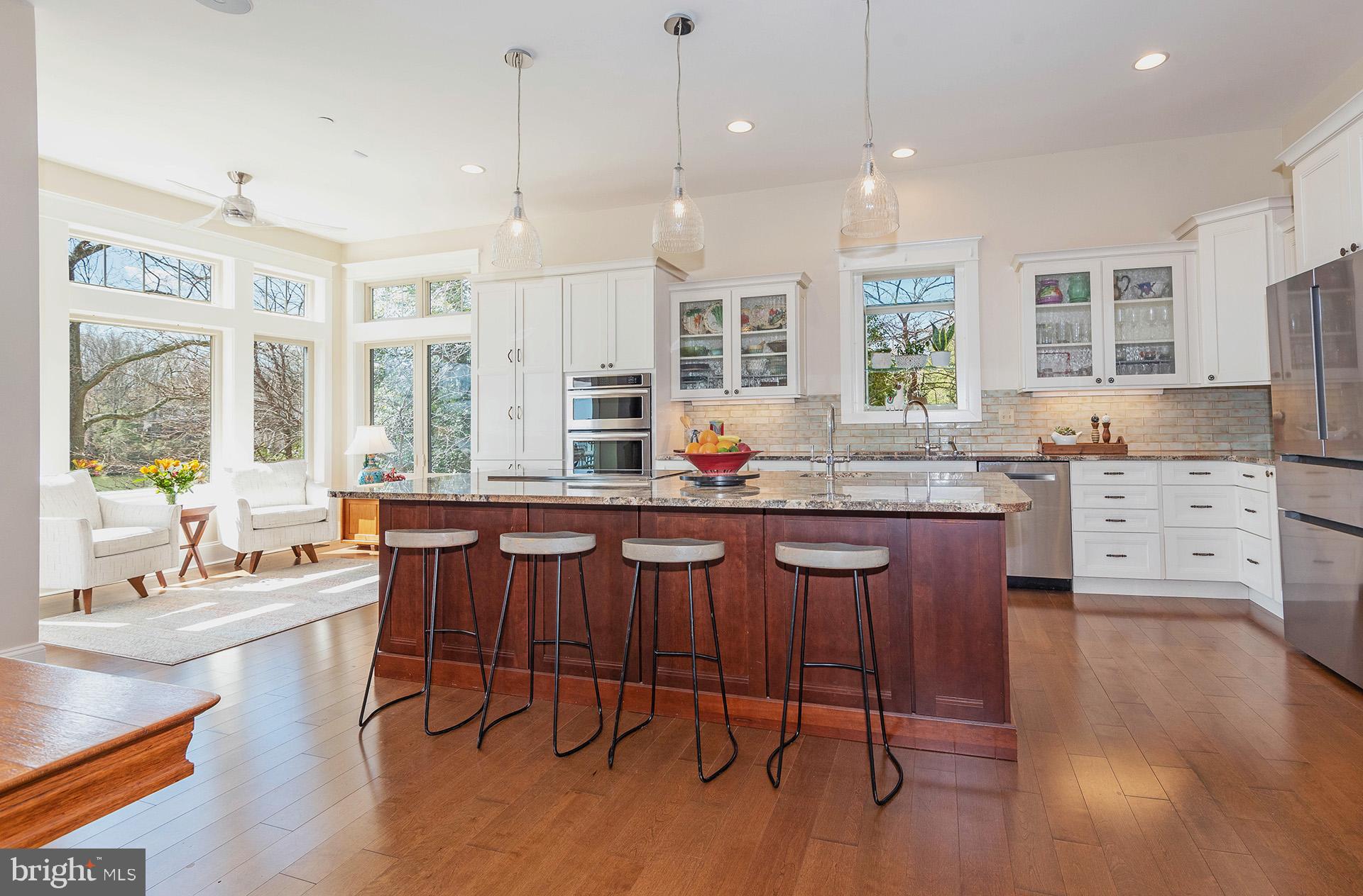 ANNAPOLIS ROADS - Residential