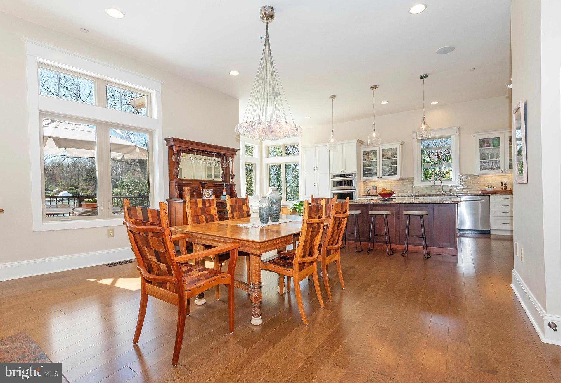 ANNAPOLIS ROADS - Residential