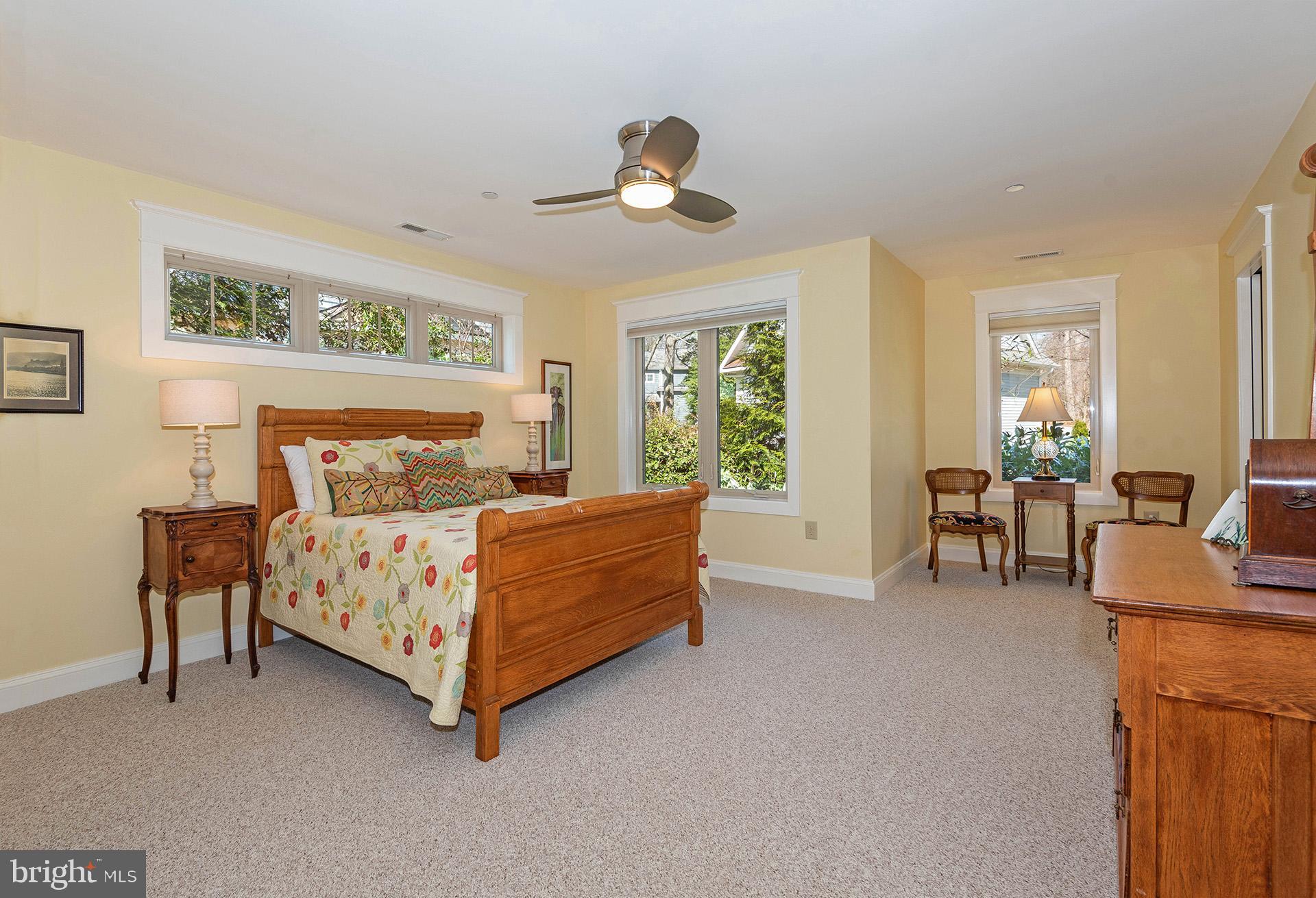 ANNAPOLIS ROADS - Residential