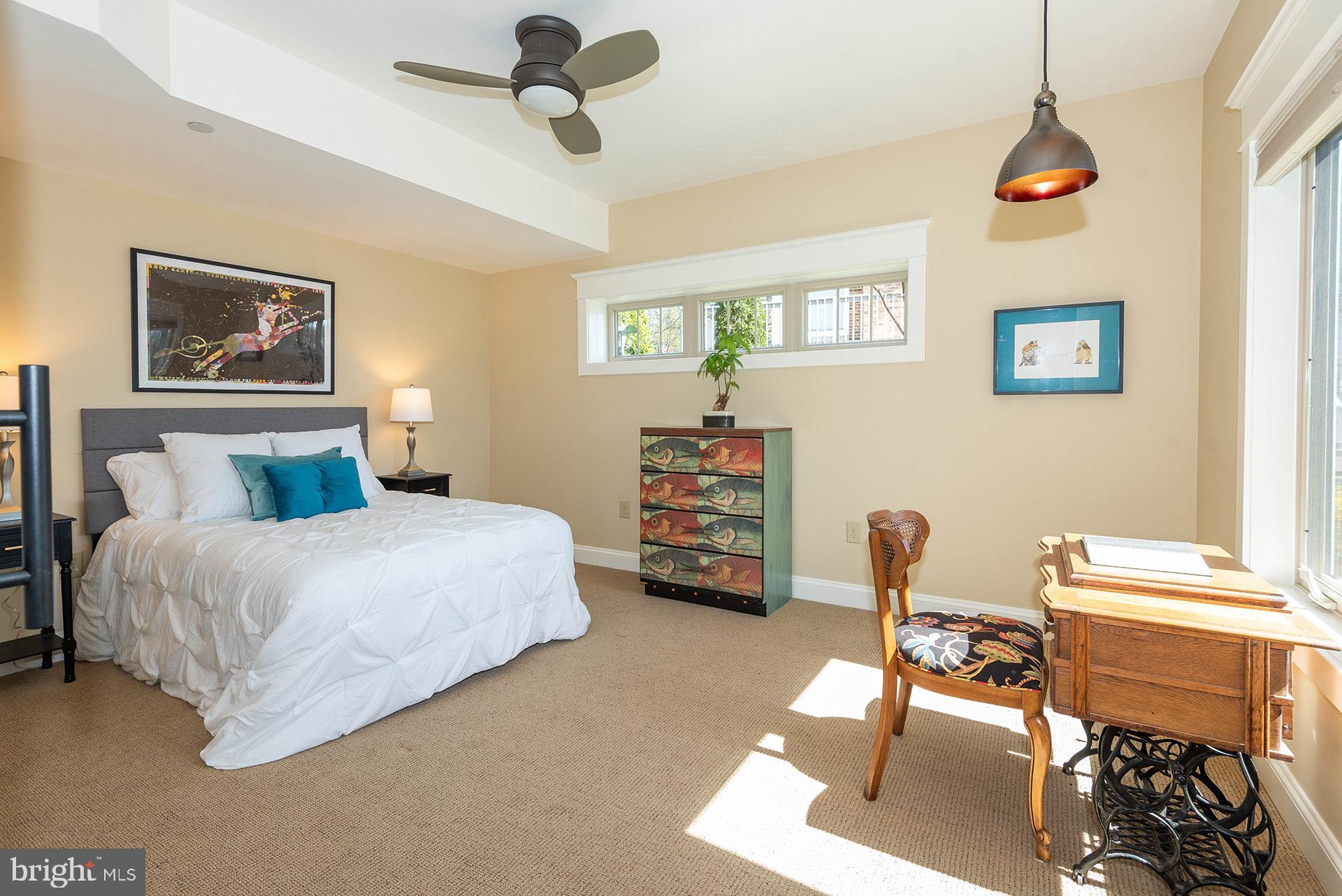 ANNAPOLIS ROADS - Residential