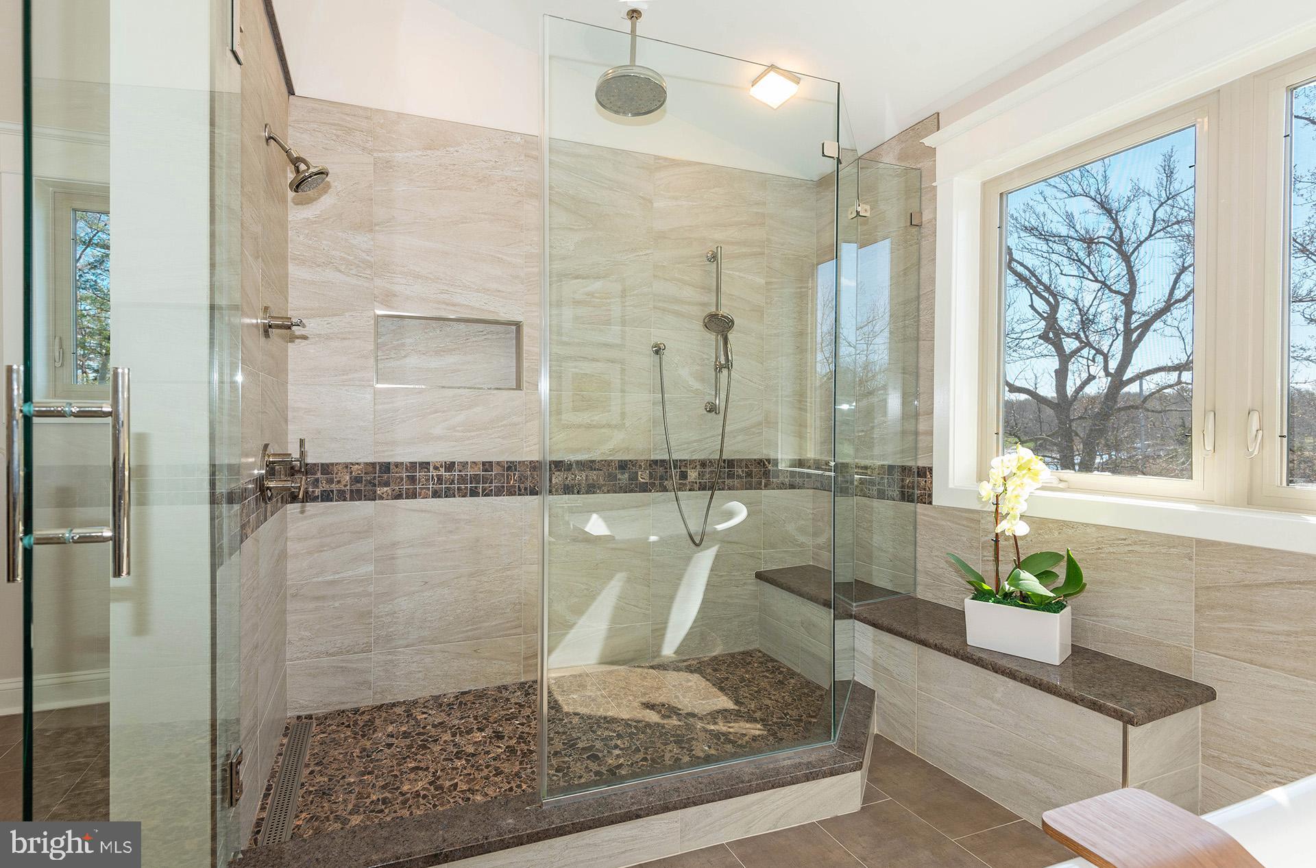 ANNAPOLIS ROADS - Residential