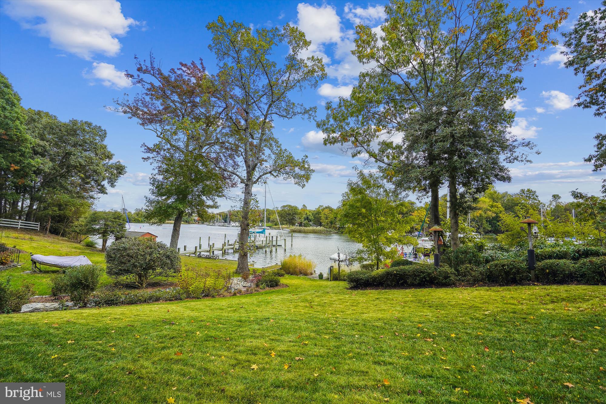 ANNAPOLIS ROADS - Residential