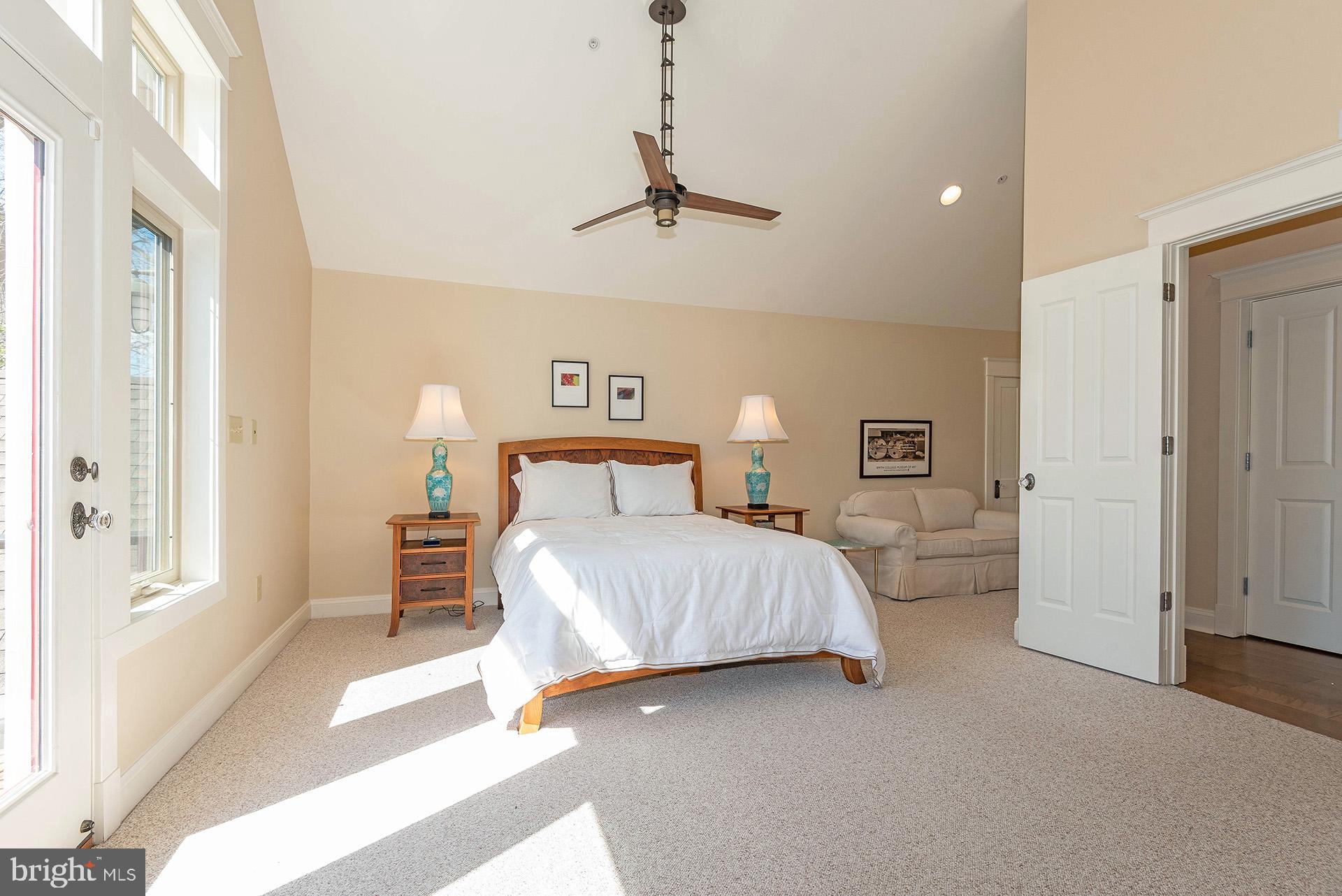 ANNAPOLIS ROADS - Residential