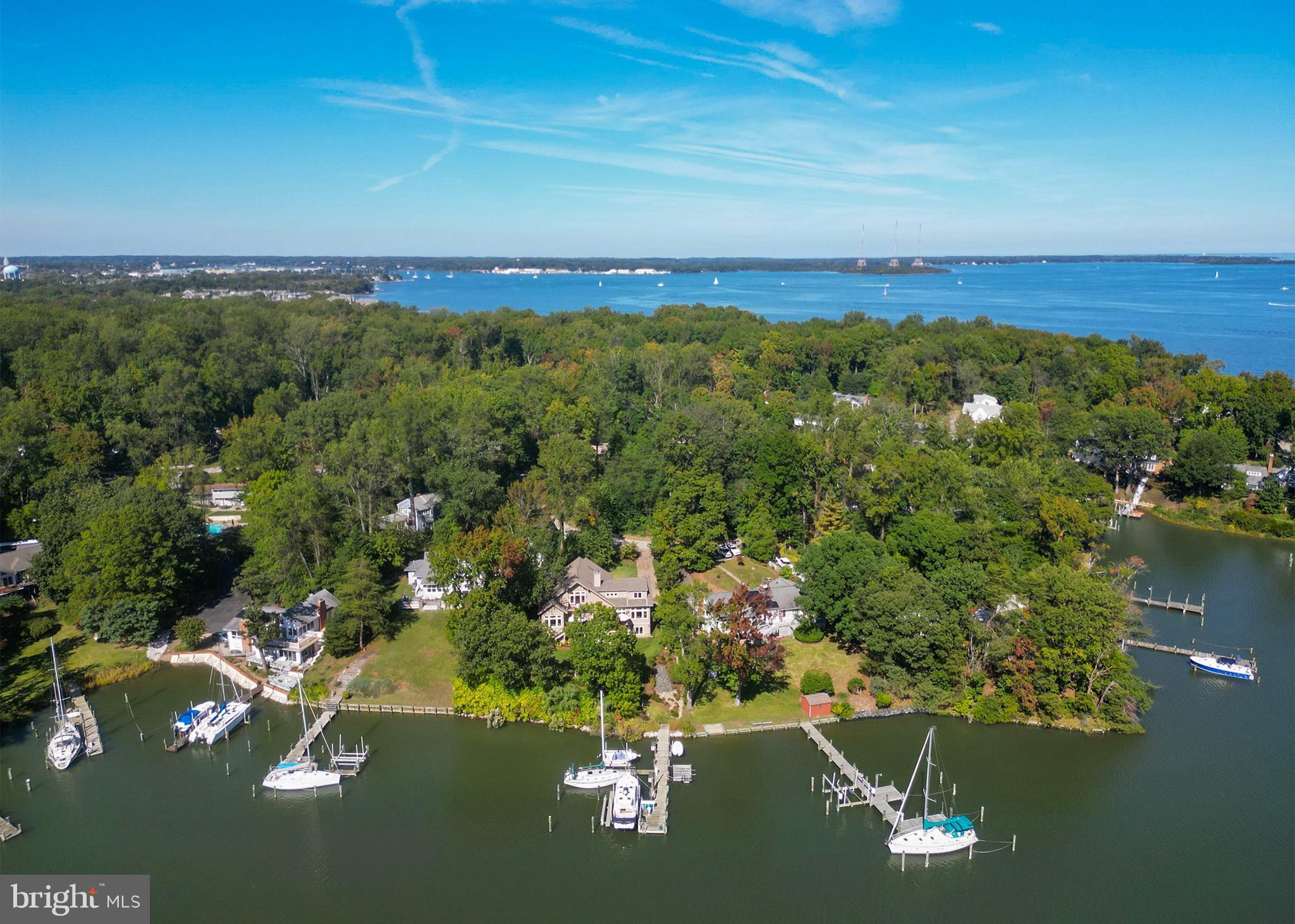 ANNAPOLIS ROADS - Residential