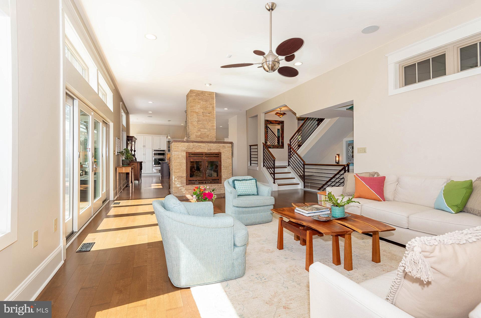 ANNAPOLIS ROADS - Residential