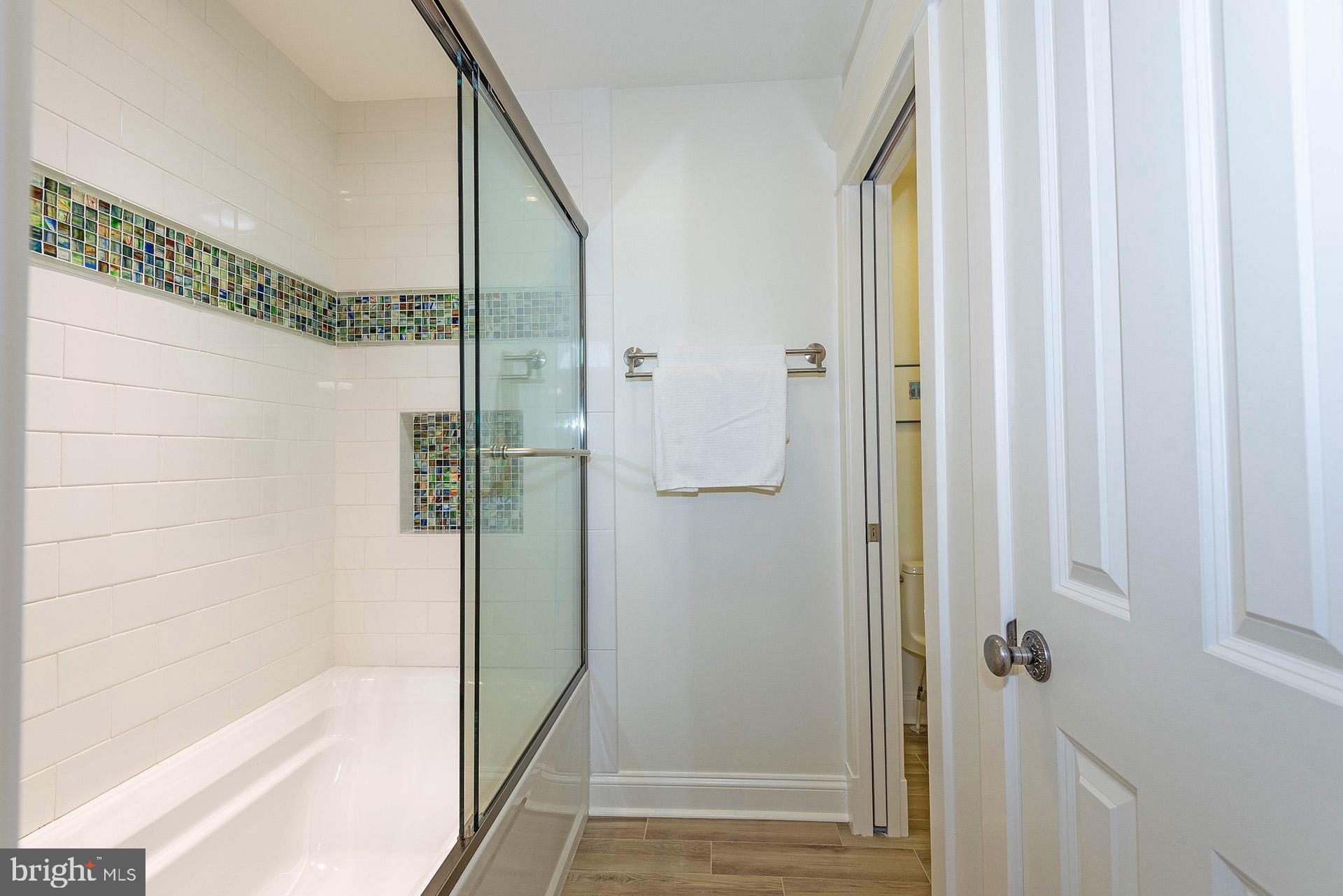 ANNAPOLIS ROADS - Residential