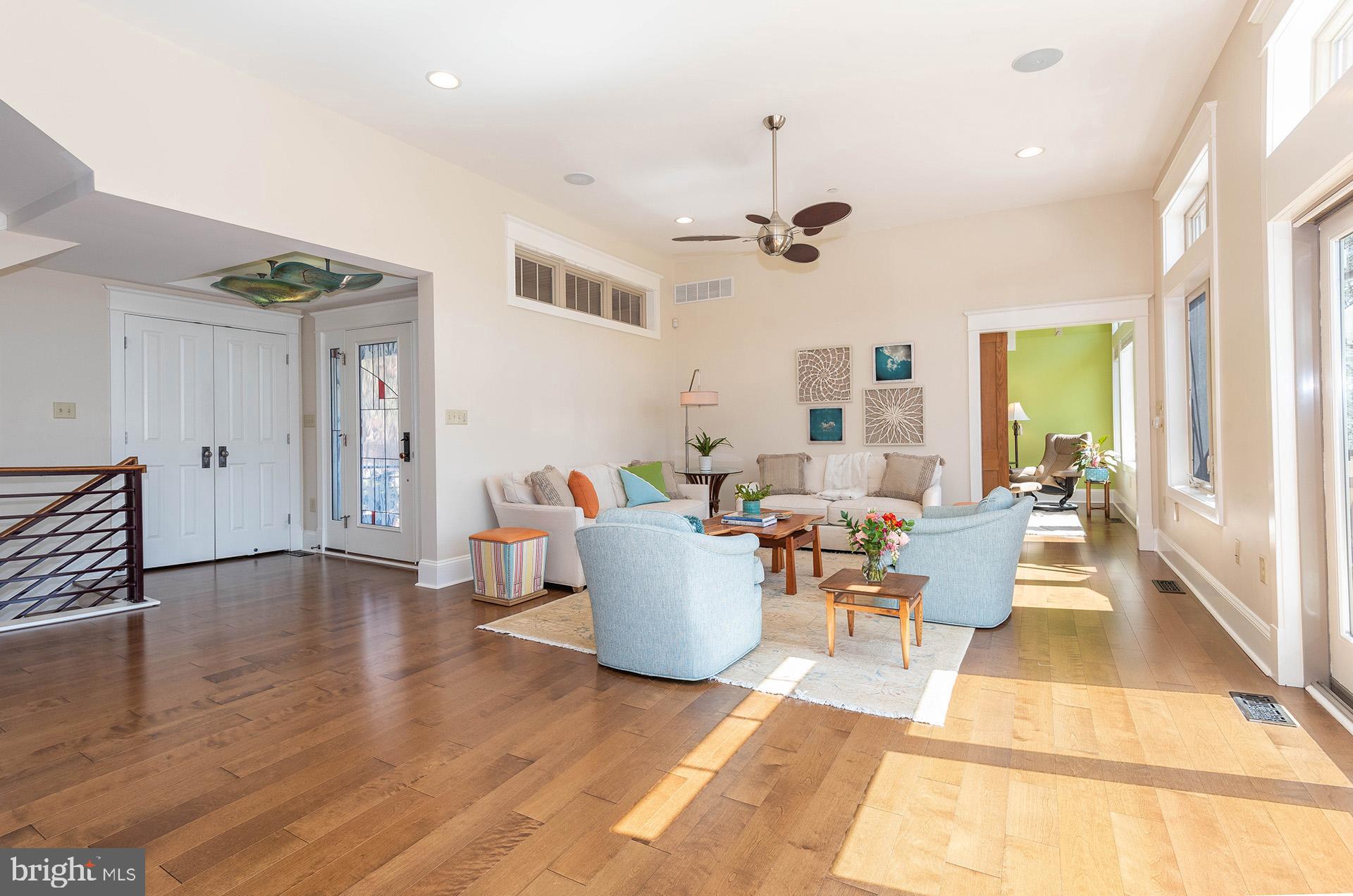 ANNAPOLIS ROADS - Residential