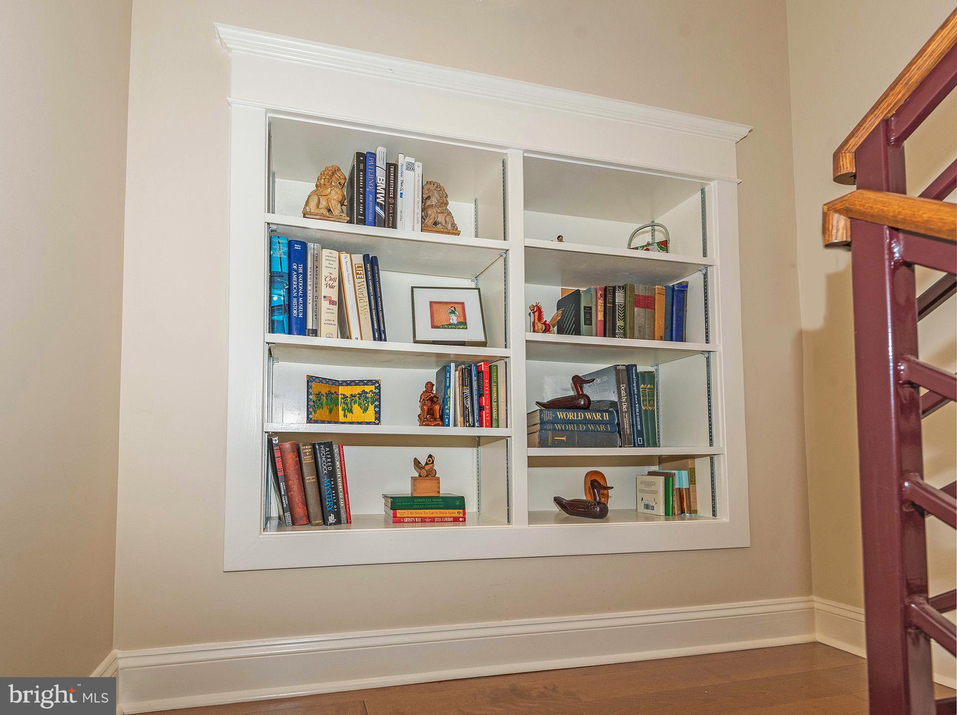 ANNAPOLIS ROADS - Residential