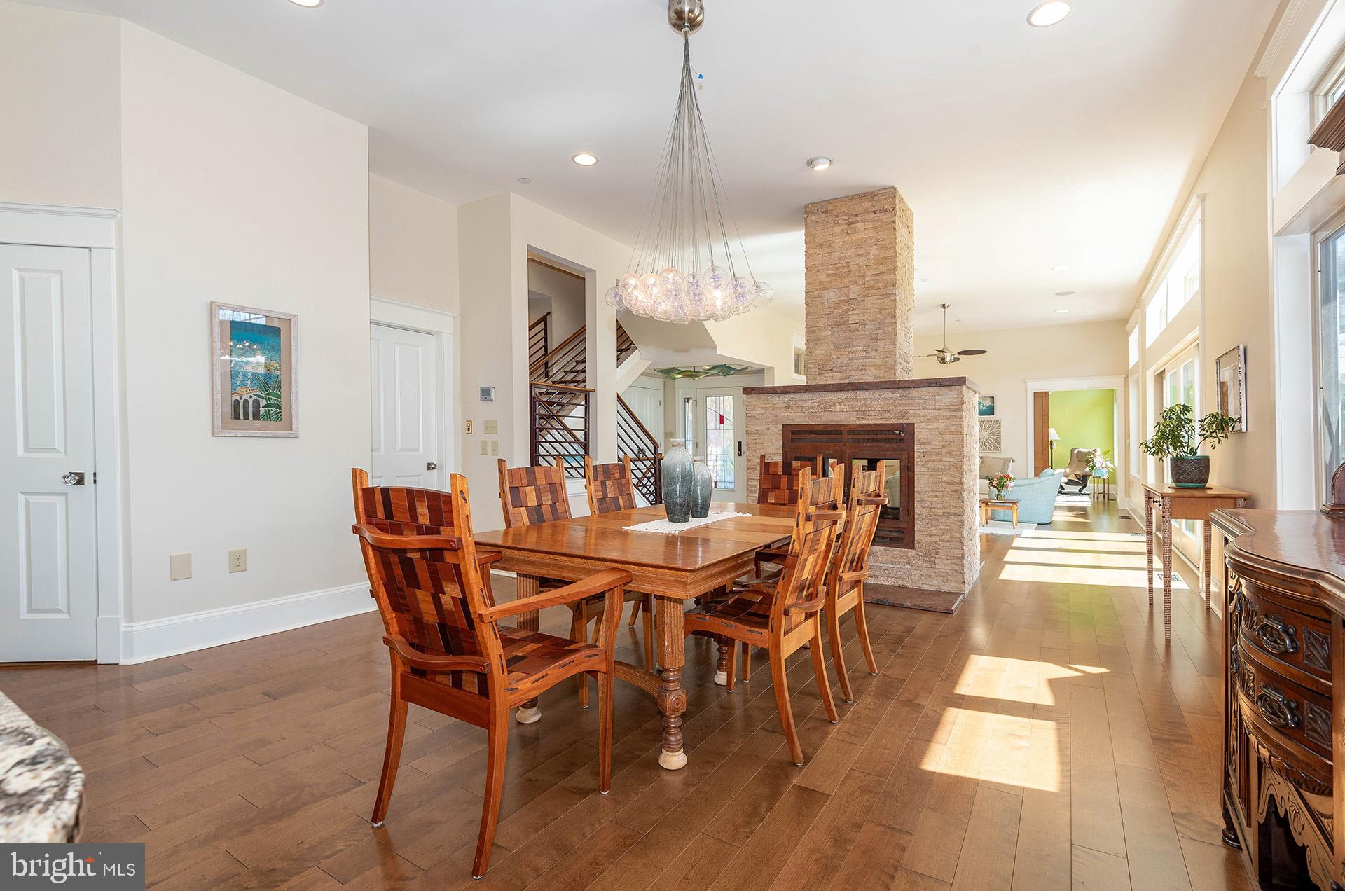 ANNAPOLIS ROADS - Residential