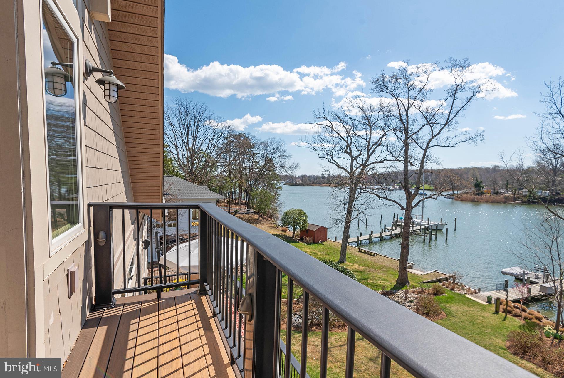 ANNAPOLIS ROADS - Residential