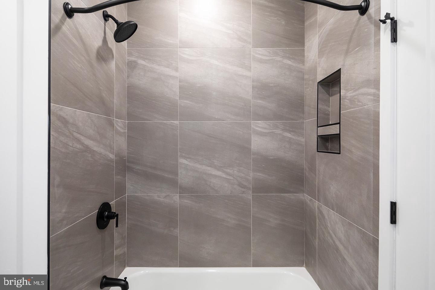 BREWERYTOWN - Residential Lease