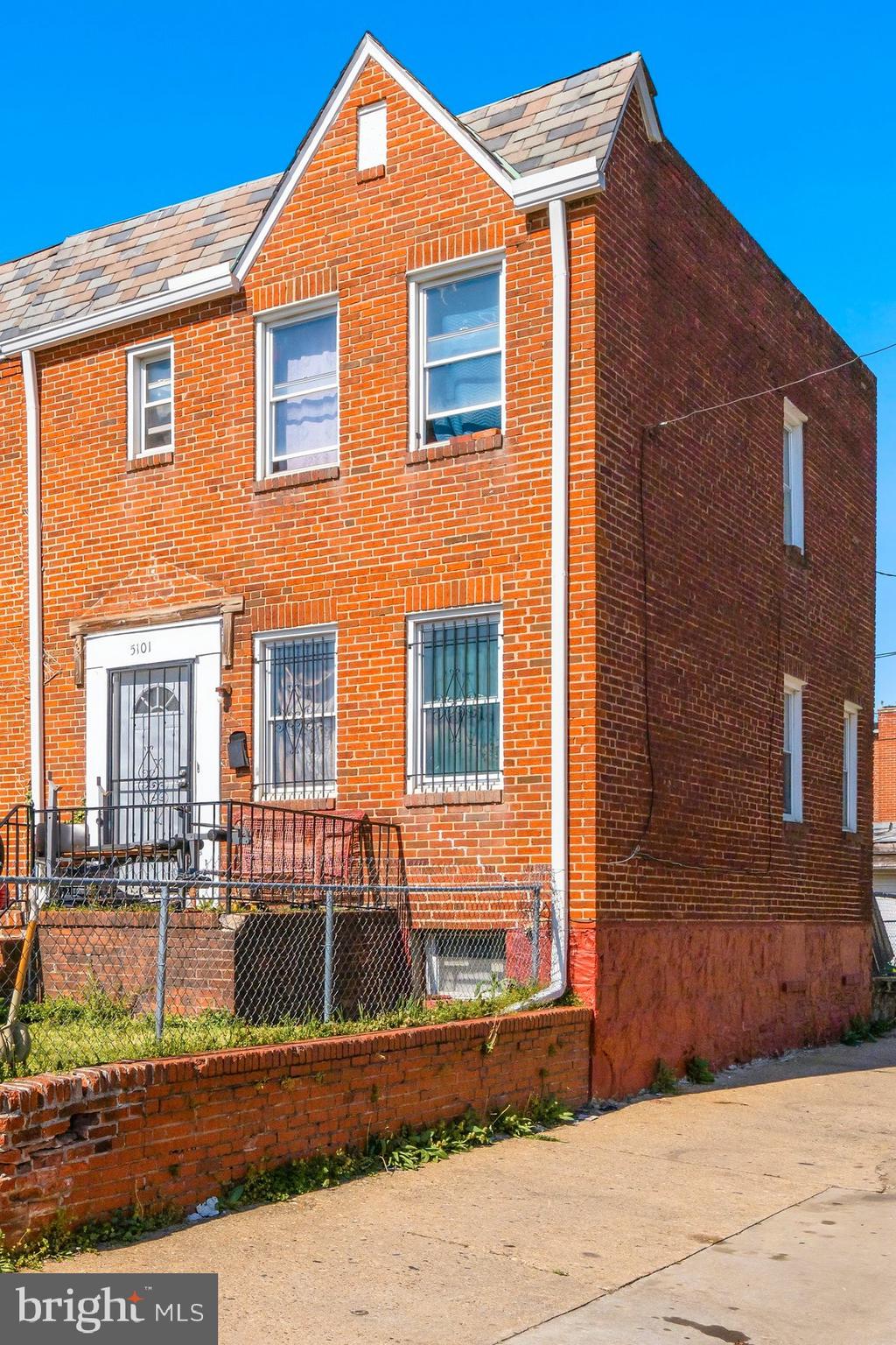 LANGSTON HUGHES - Residential