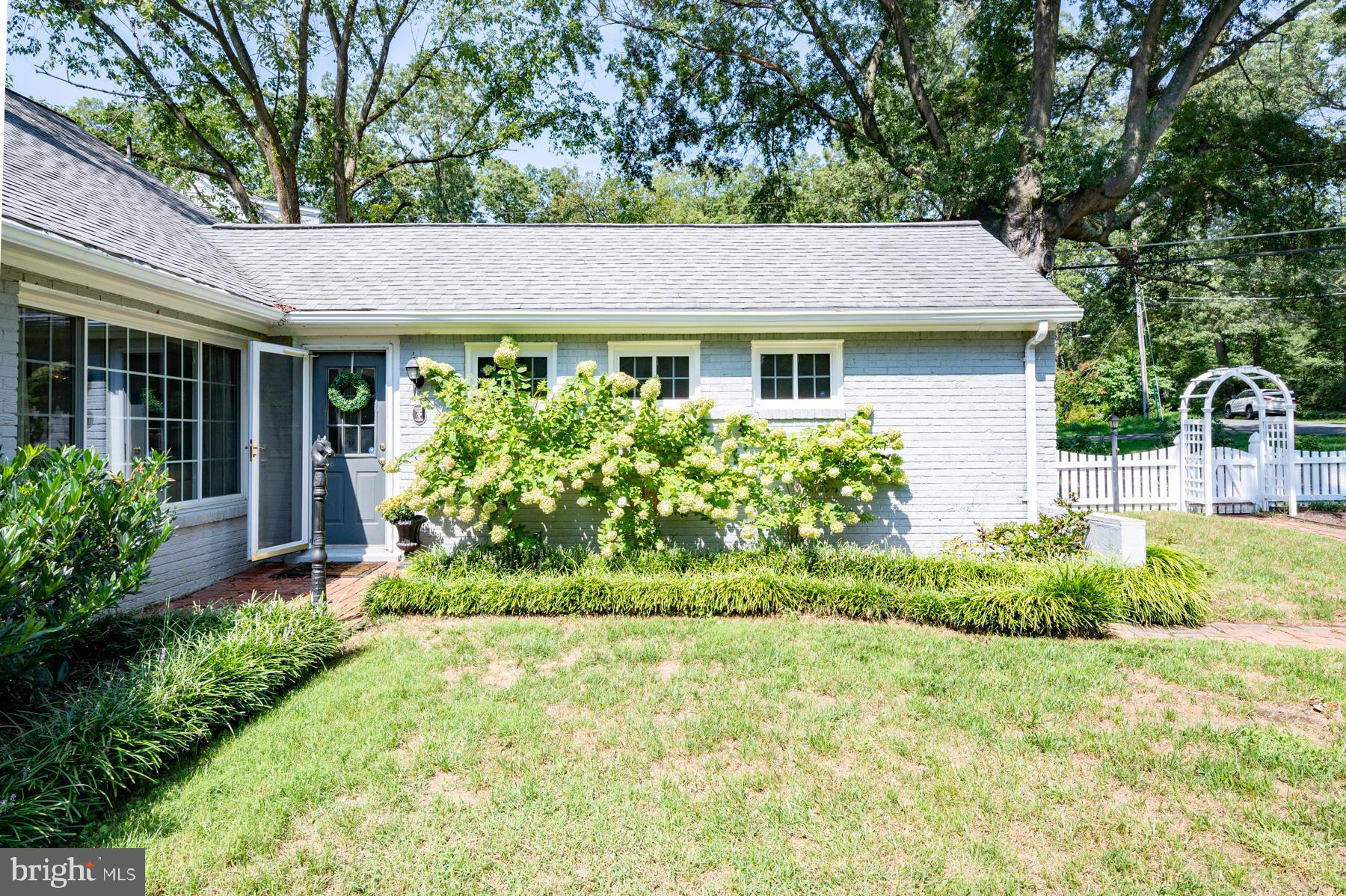 WELLINGTON ESTATES - Residential