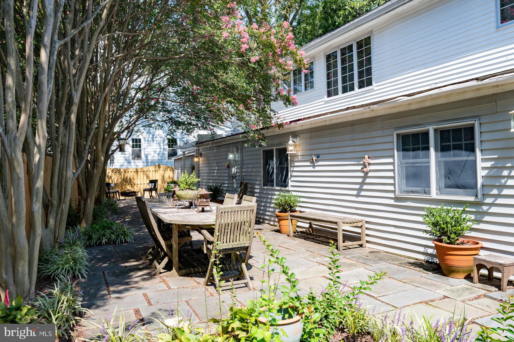 WELLINGTON ESTATES - Residential