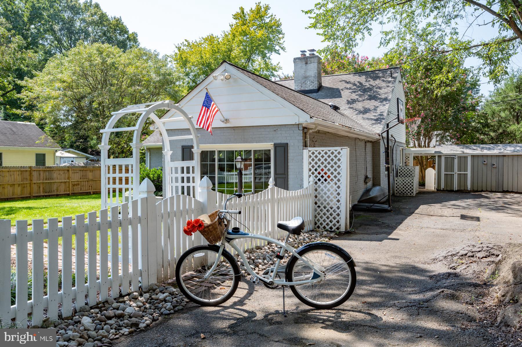 WELLINGTON ESTATES - Residential