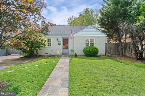 1804 S NELSON STREET ARLINGTON VA 22204
