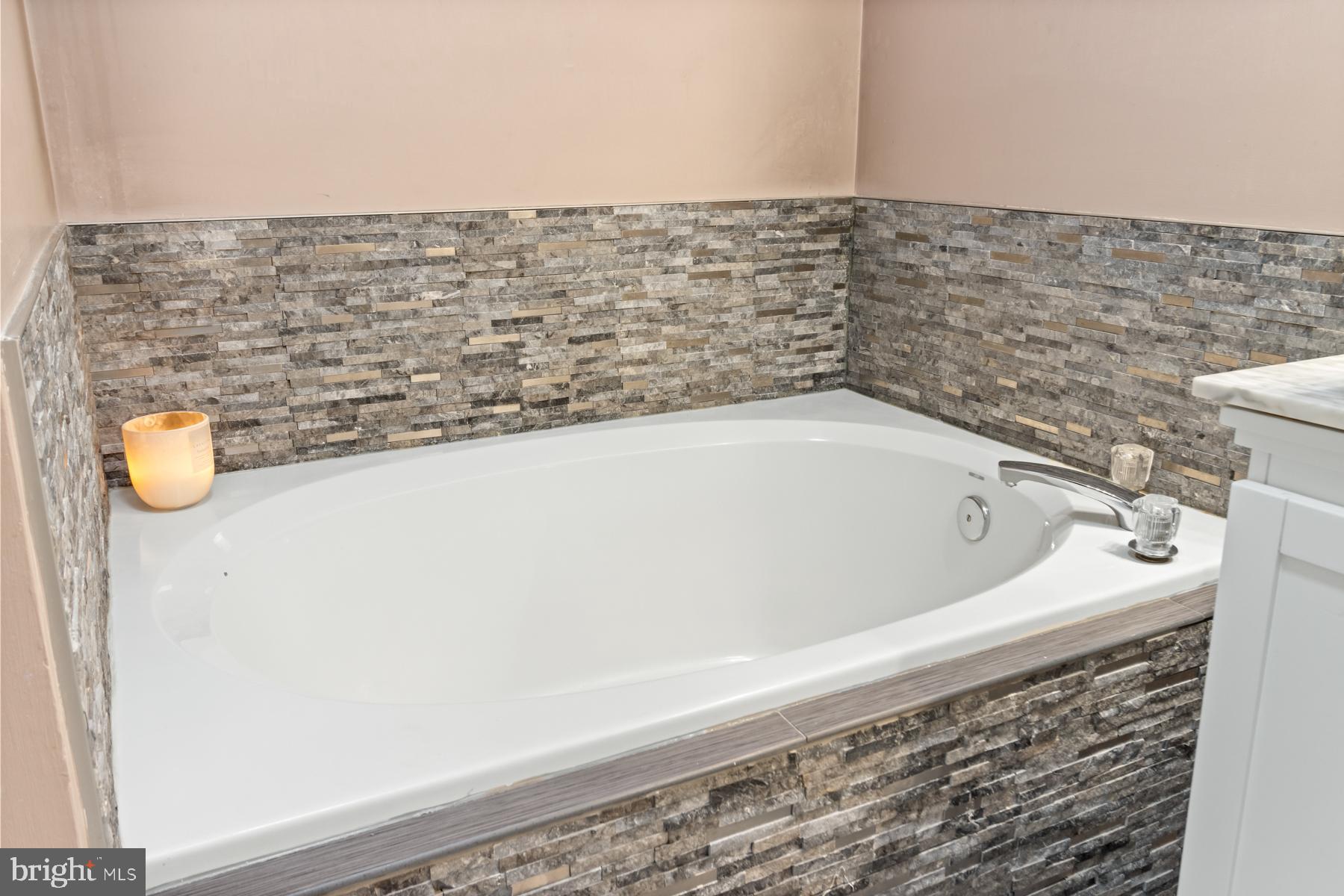 PUTNAM GREEN - Residential