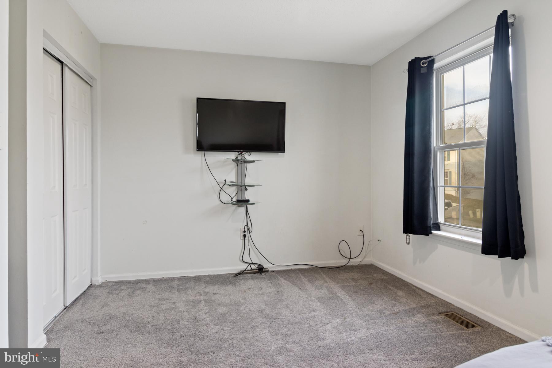 PUTNAM GREEN - Residential