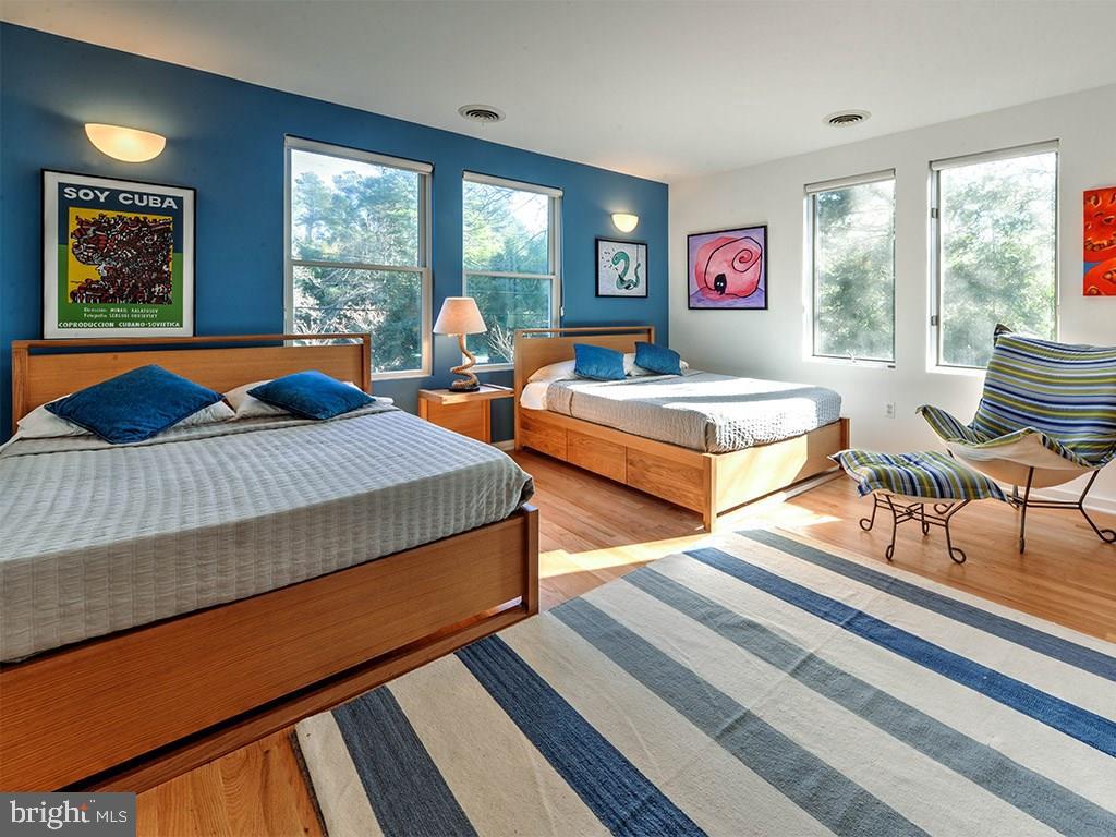 NORTH SHORES - Residential