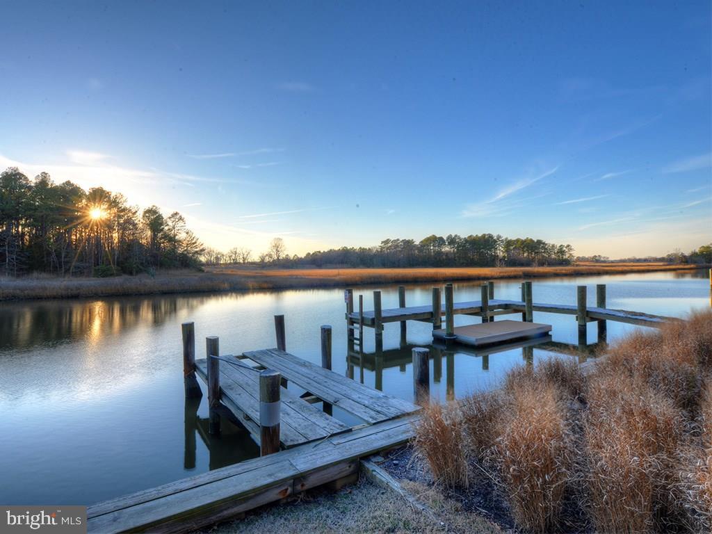 NORTH SHORES - Residential