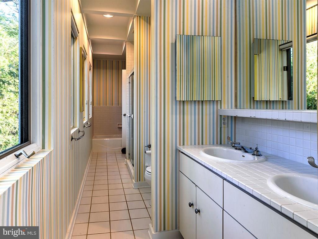 NORTH SHORES - Residential