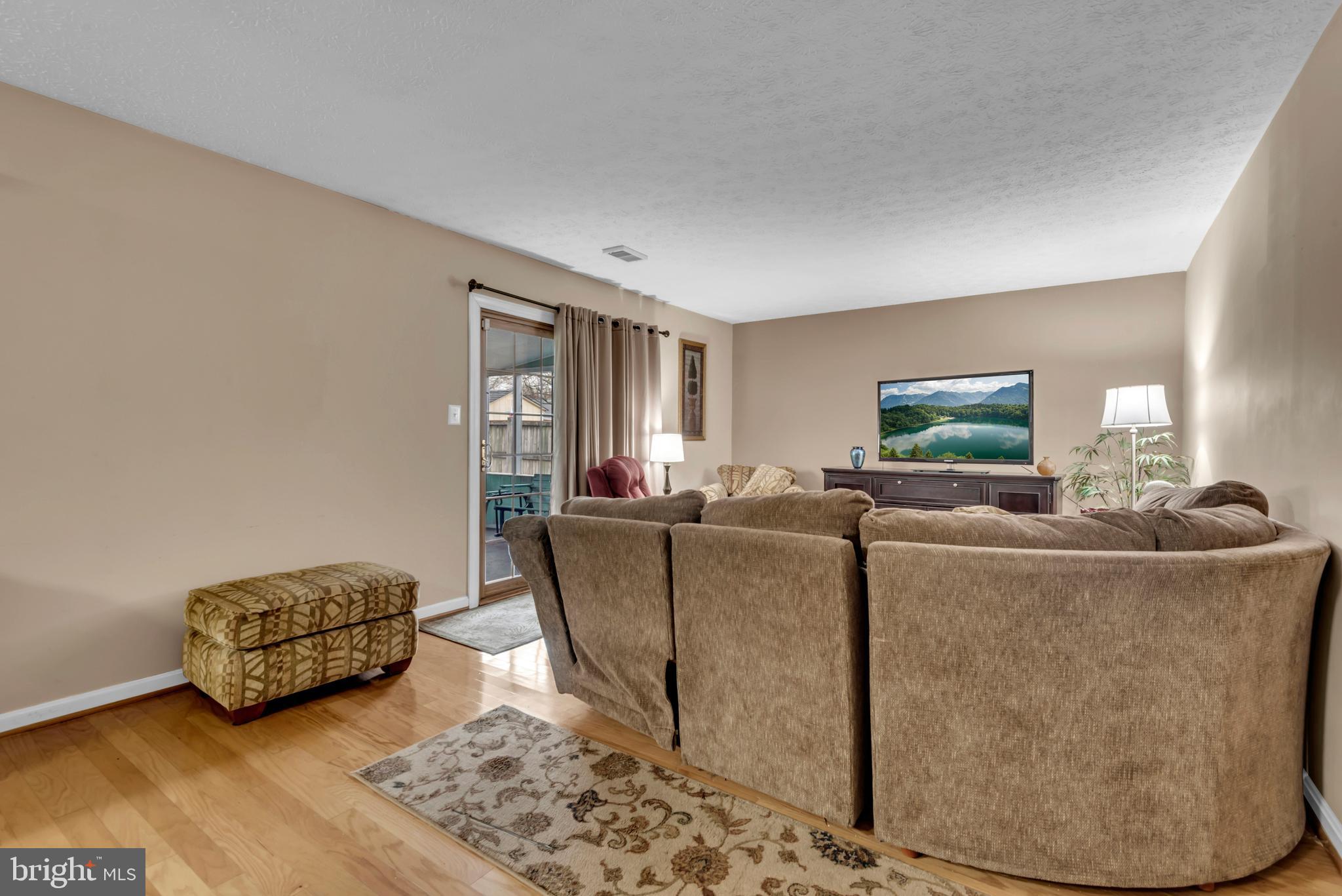 NEW CUT FARMS - Residential