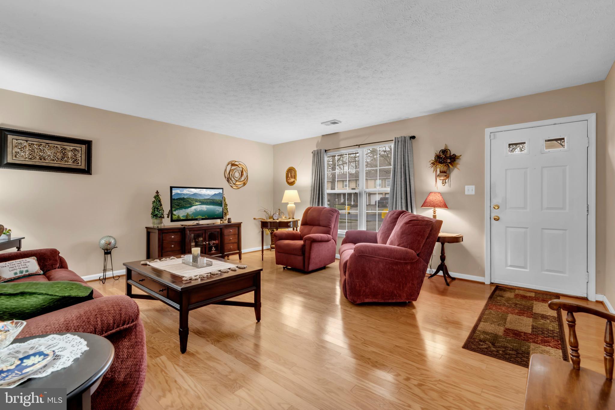 NEW CUT FARMS - Residential