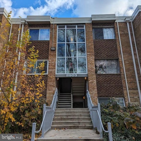 Condo For Rent - 2903 Charing Cross Road #7<br/> FALLS CHURCH, VA 22042