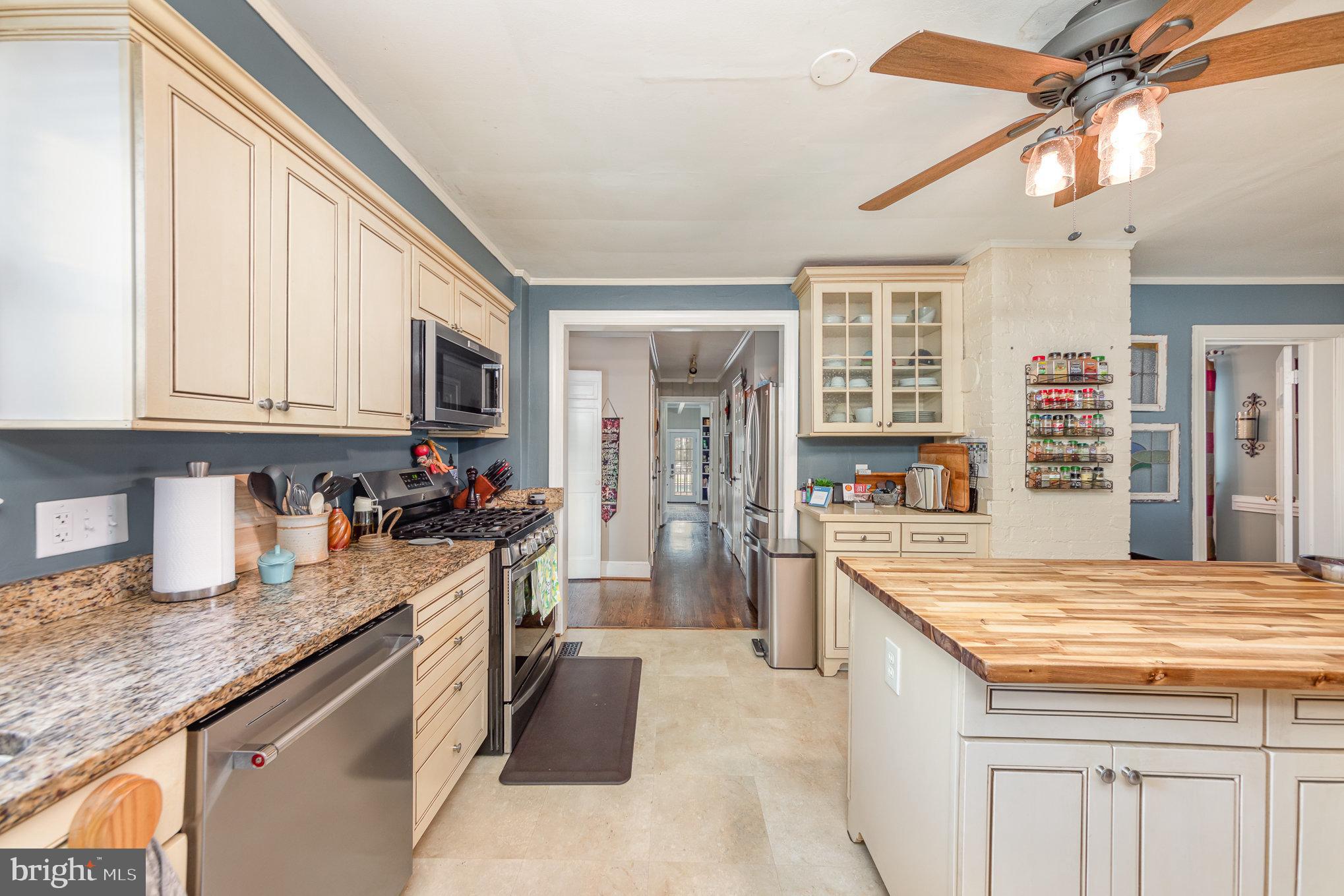 WOODLAWN - Residential