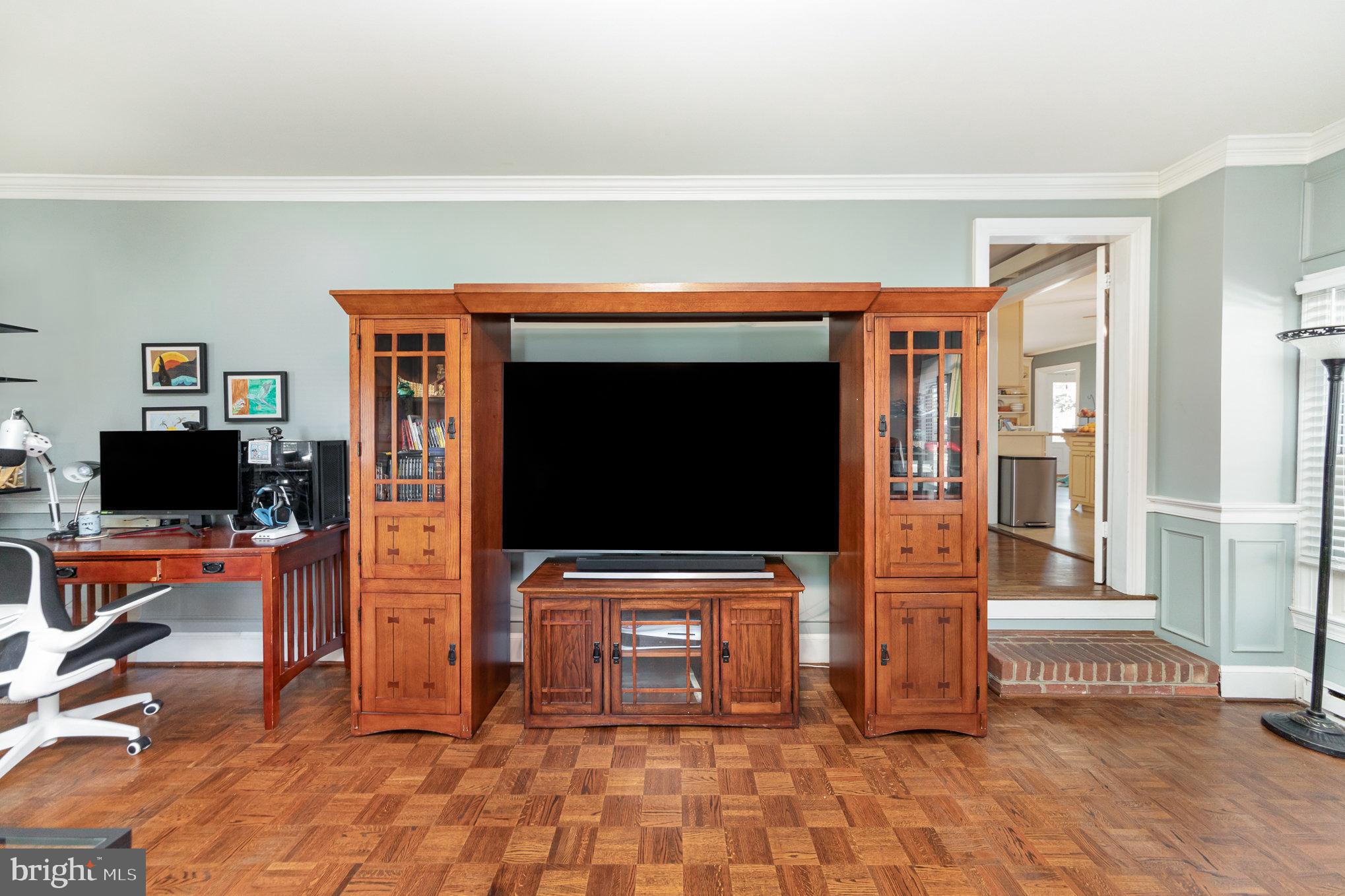 WOODLAWN - Residential